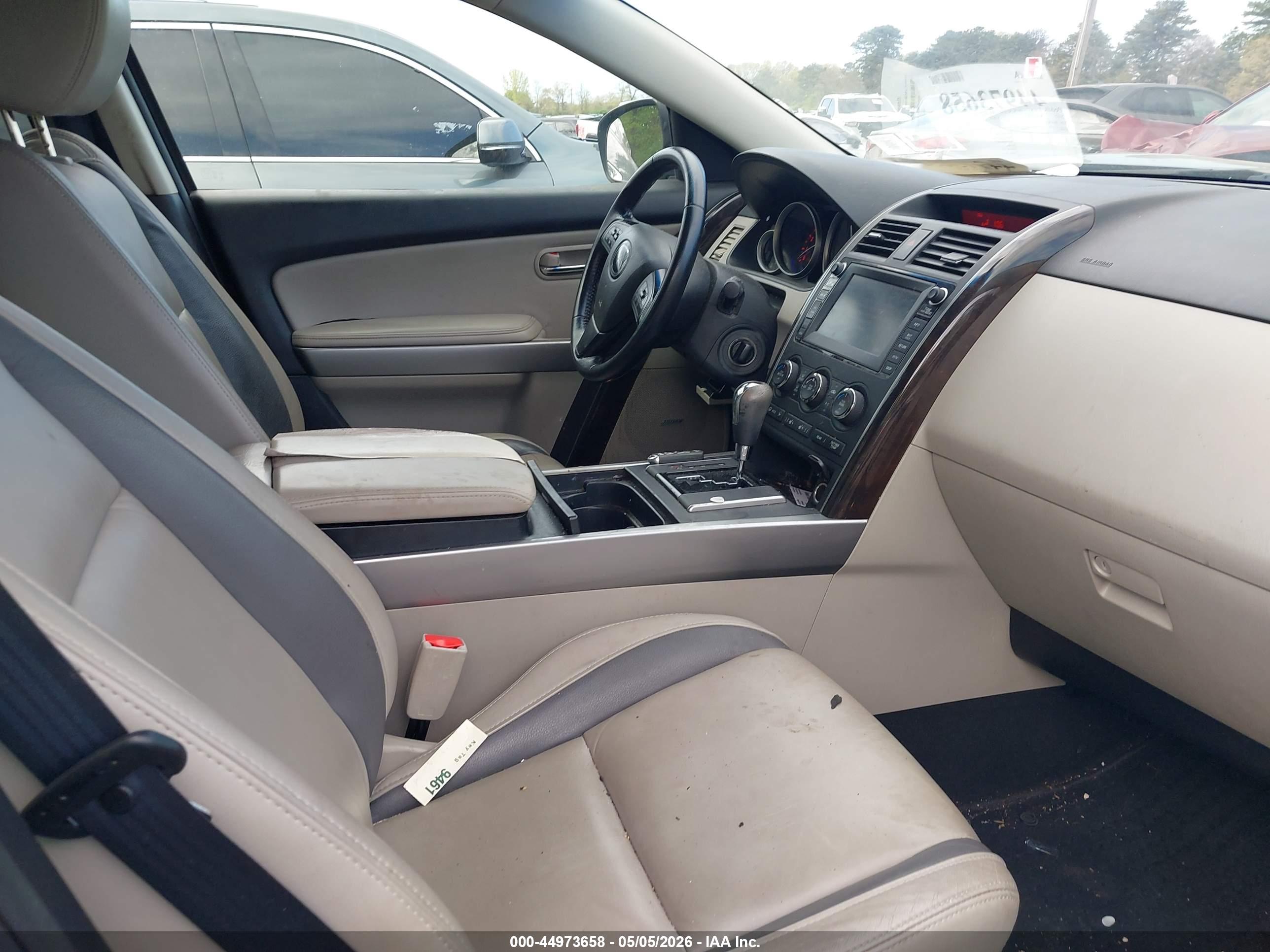 MAZDA CX-9 image 5