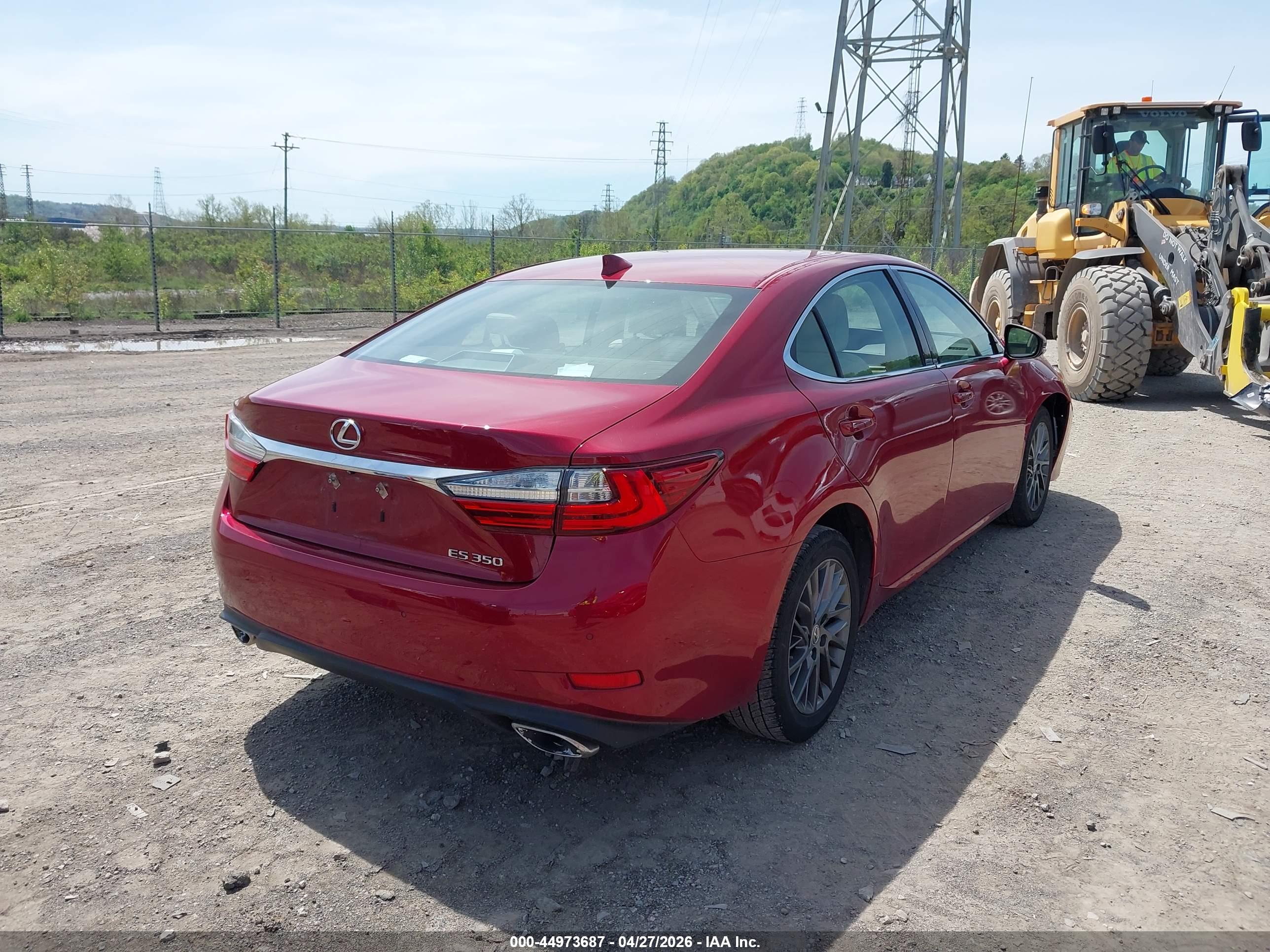 LEXUS ES image 4