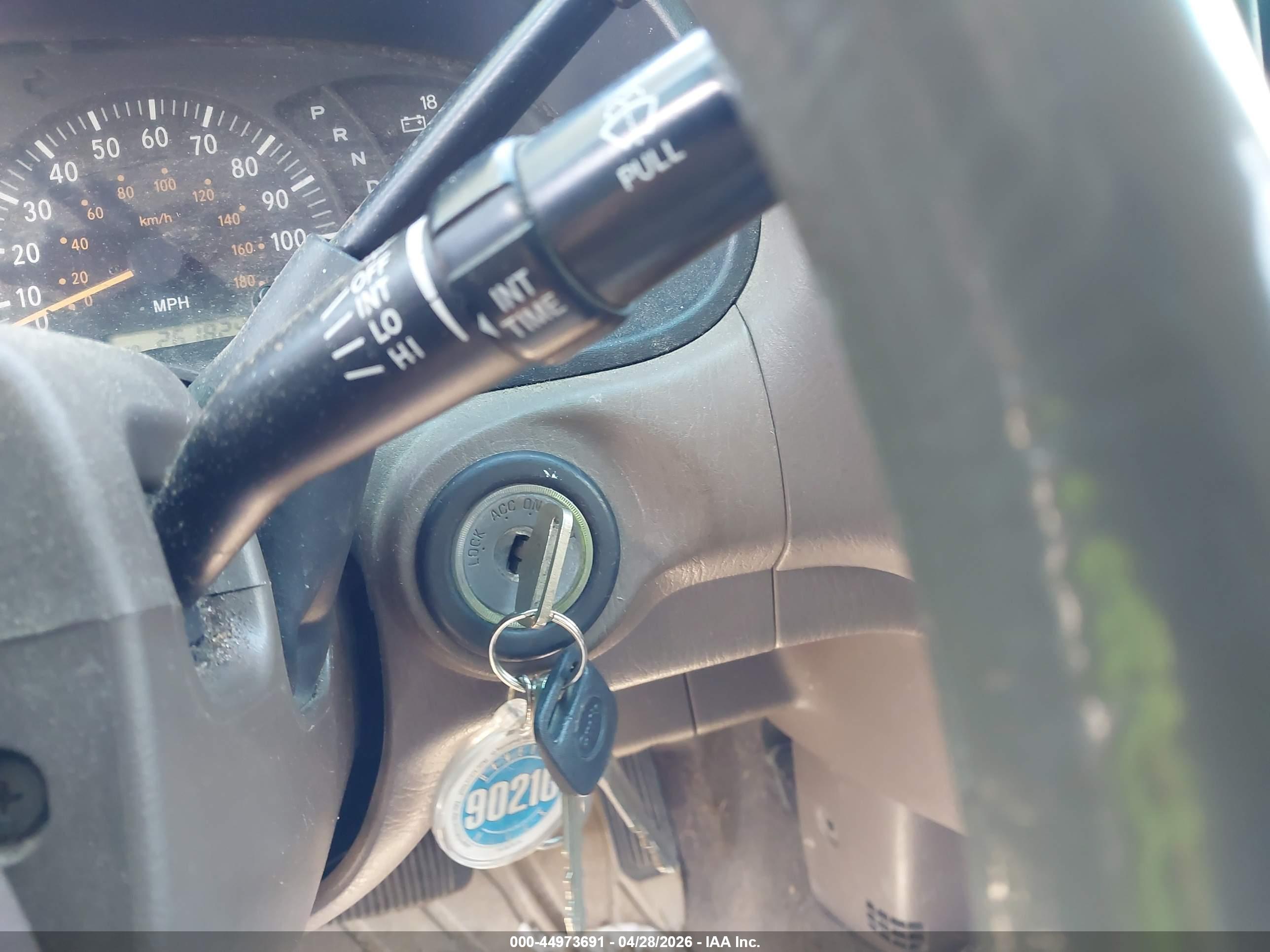 TOYOTA TUNDRA image 11