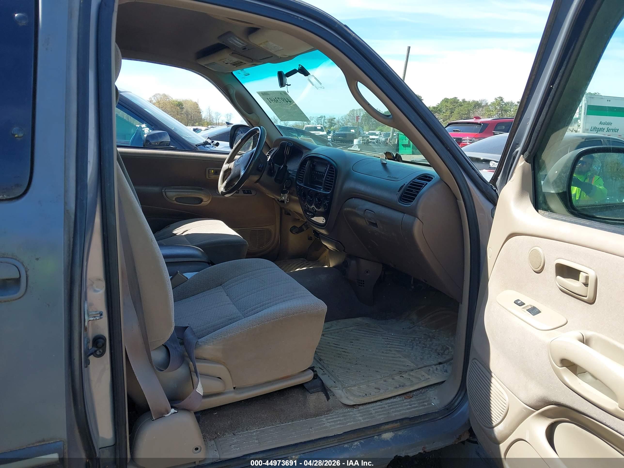 TOYOTA TUNDRA image 5
