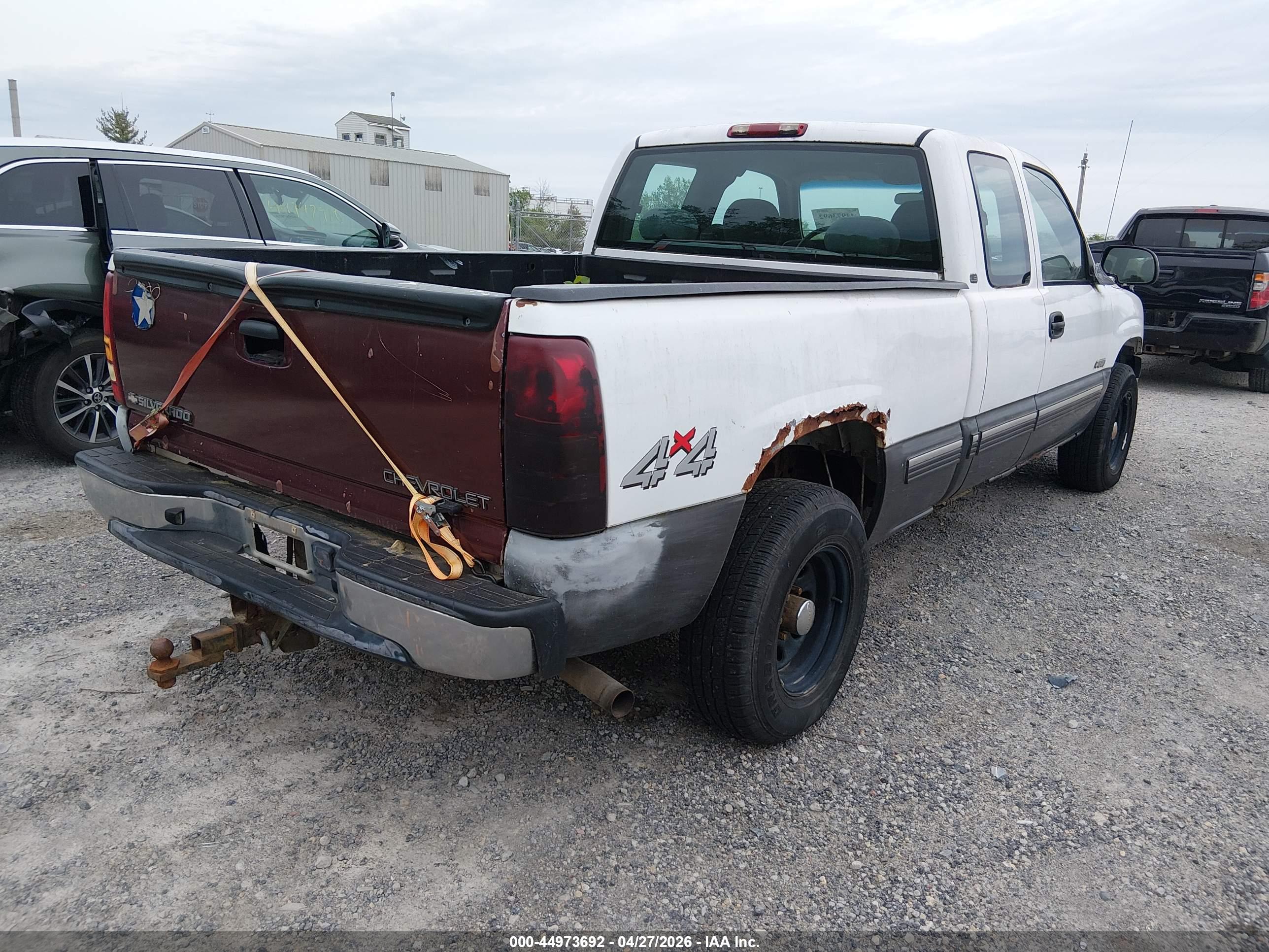 CHEVROLET SILVERADO image 4