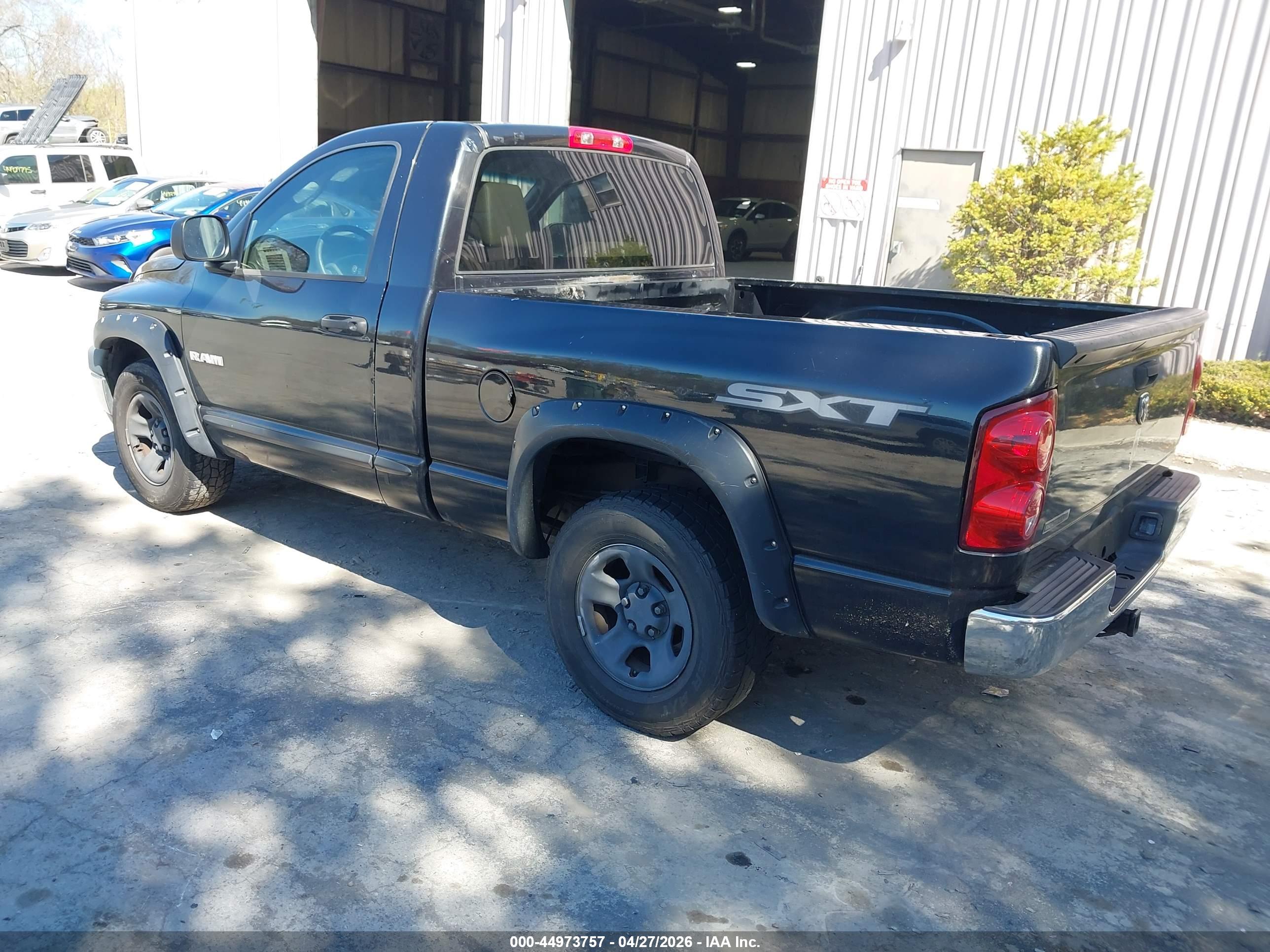 DODGE RAM image 3