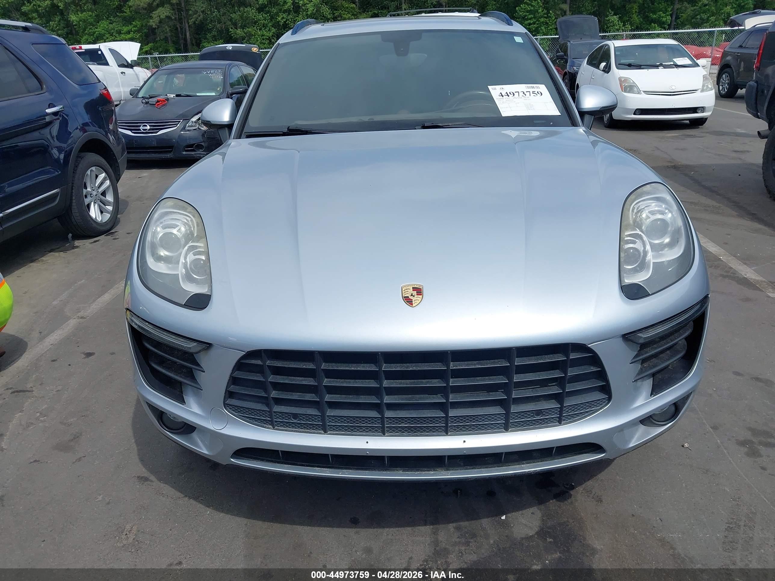 PORSCHE MACAN image 6