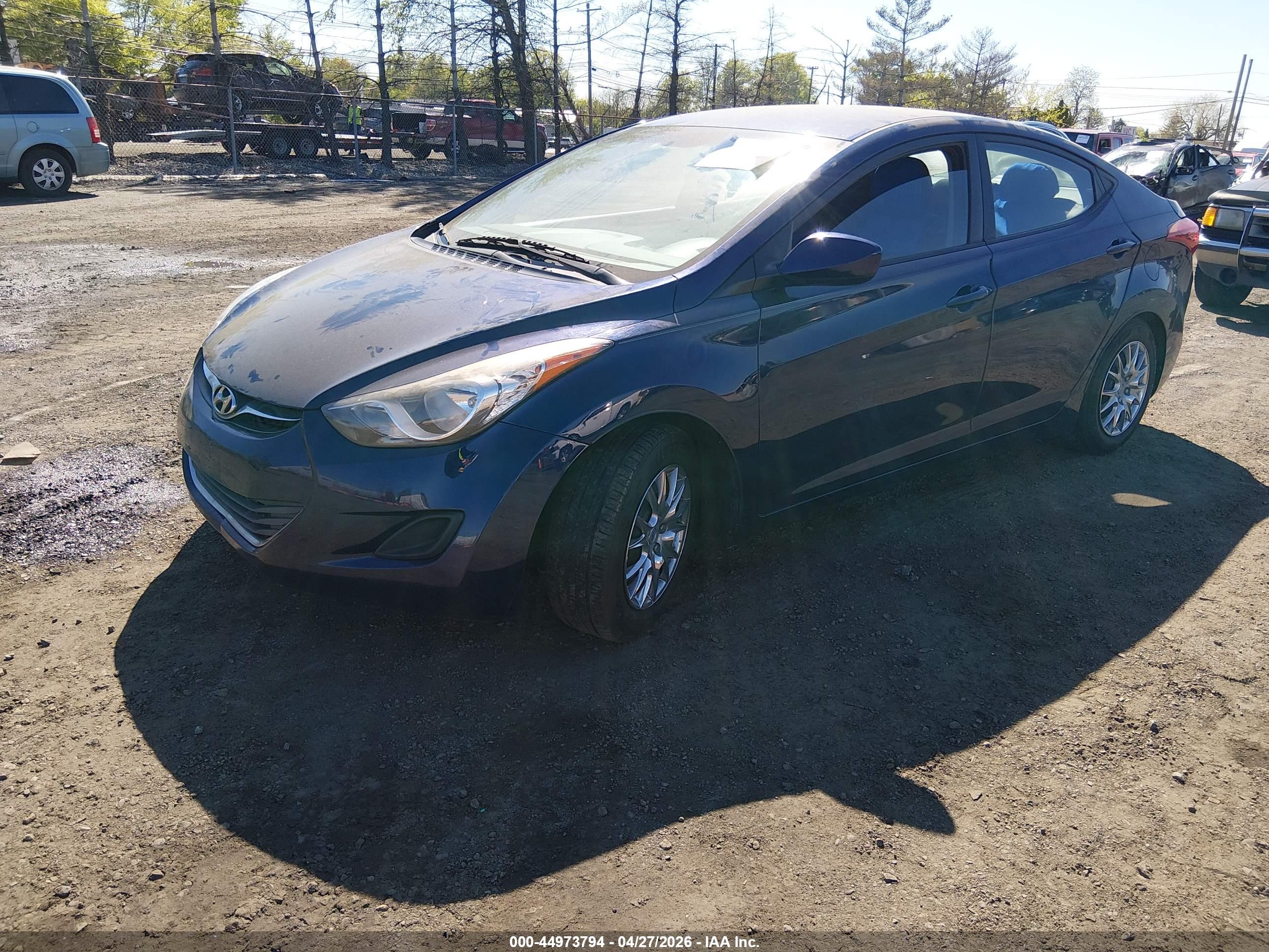 HYUNDAI ELANTRA image 2