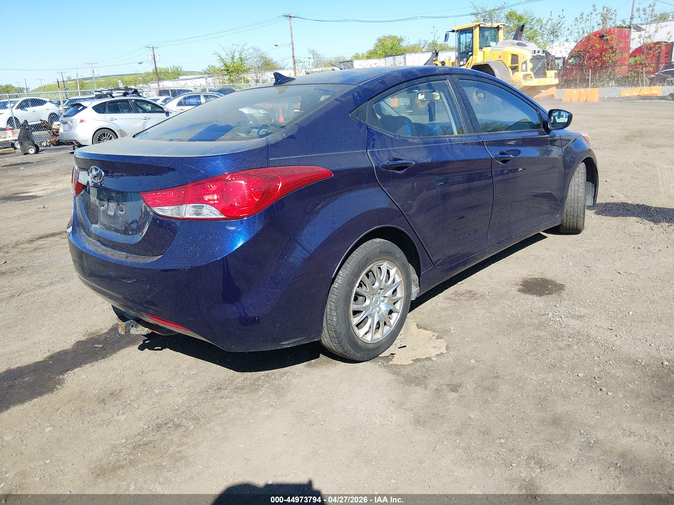 HYUNDAI ELANTRA image 4