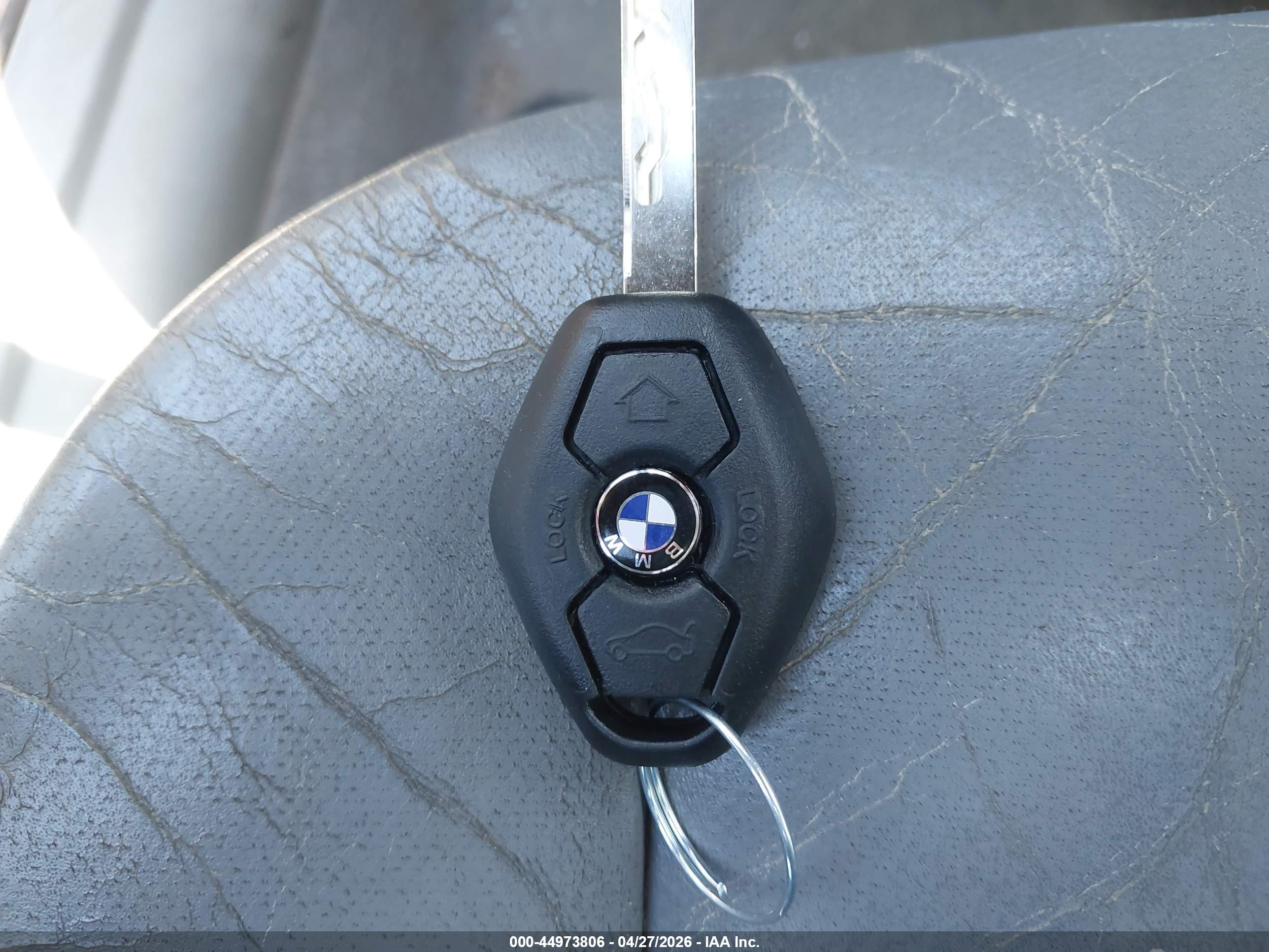 BMW 330CI image 11
