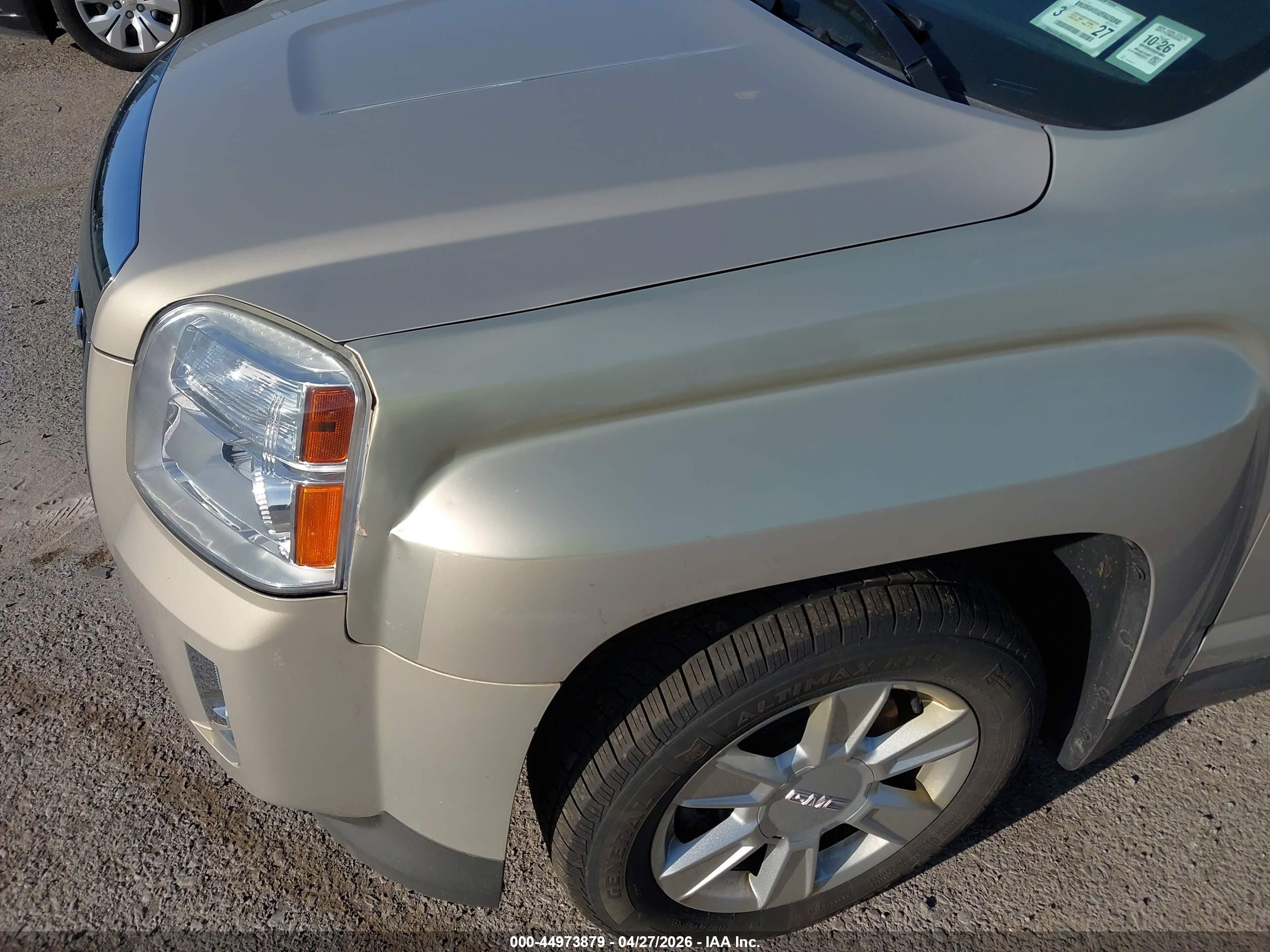 GMC TERRAIN image 6