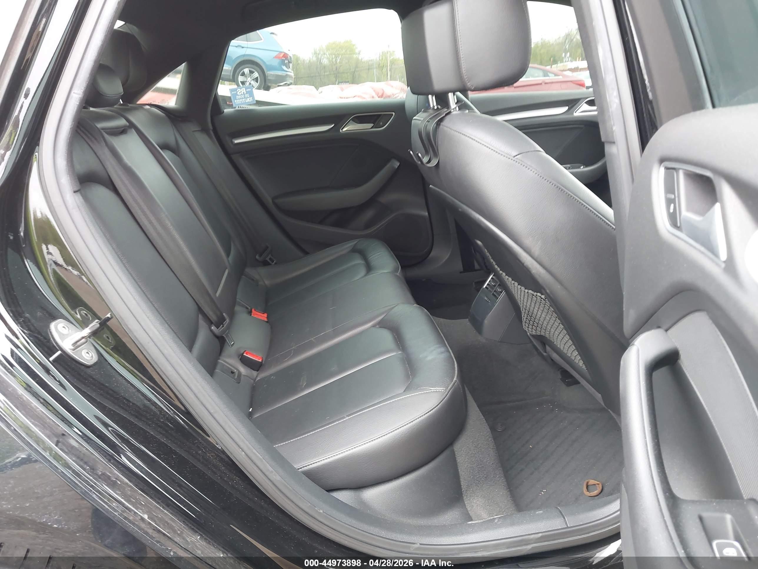 AUDI A3 image 8