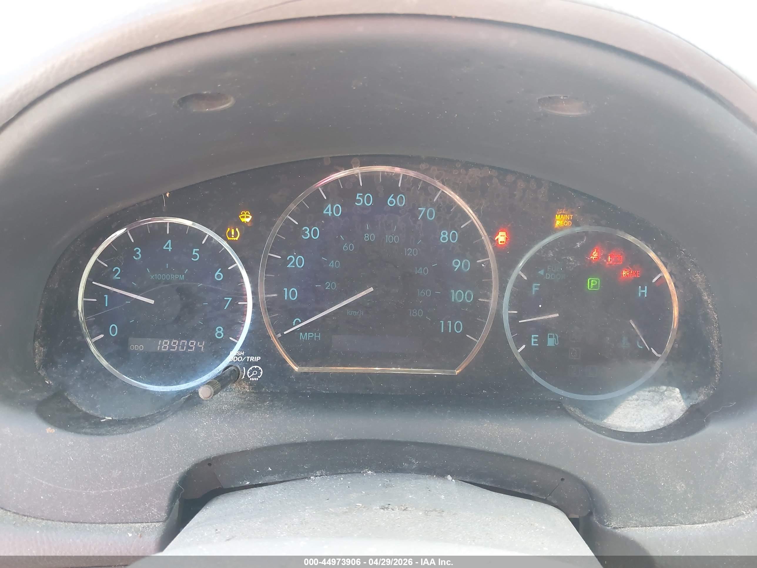 TOYOTA SIENNA image 7
