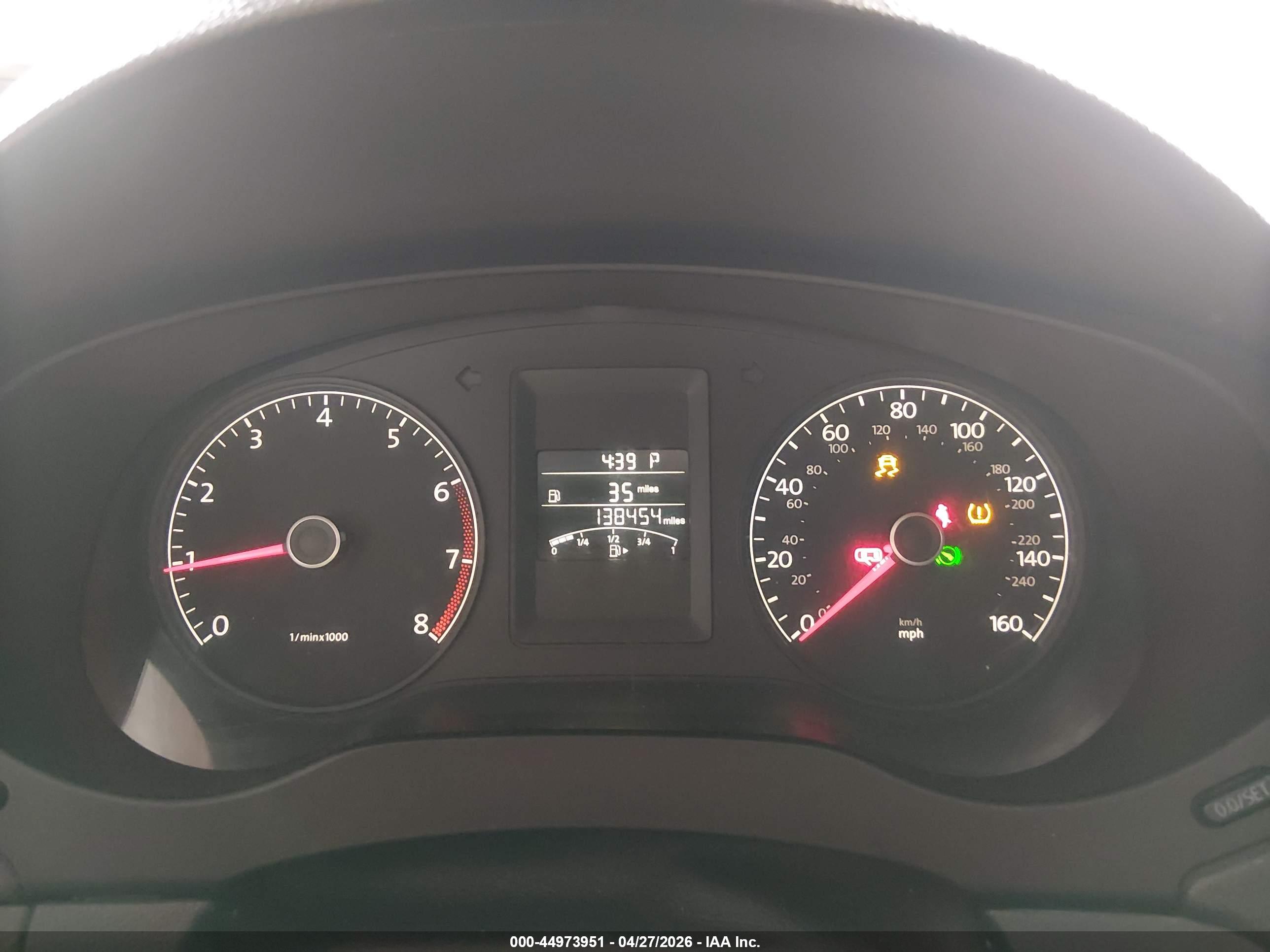 VOLKSWAGEN JETTA image 7