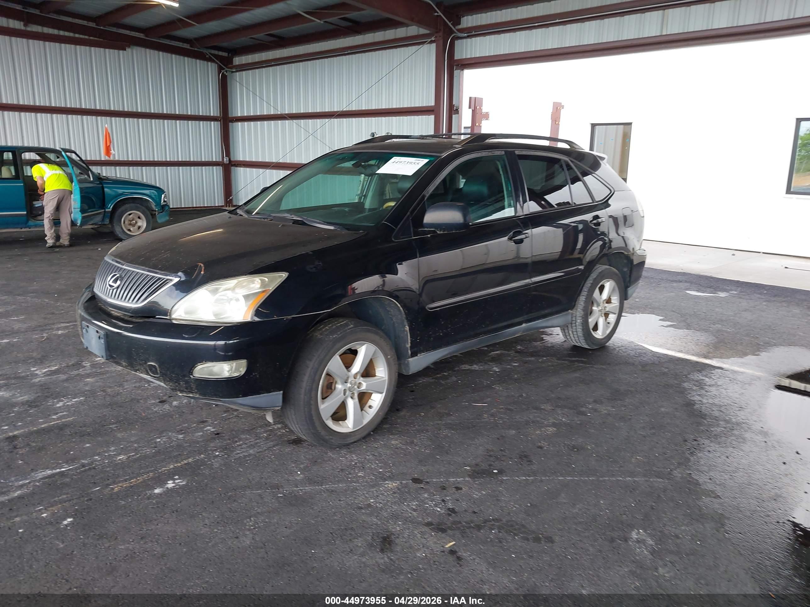 LEXUS RX image 2