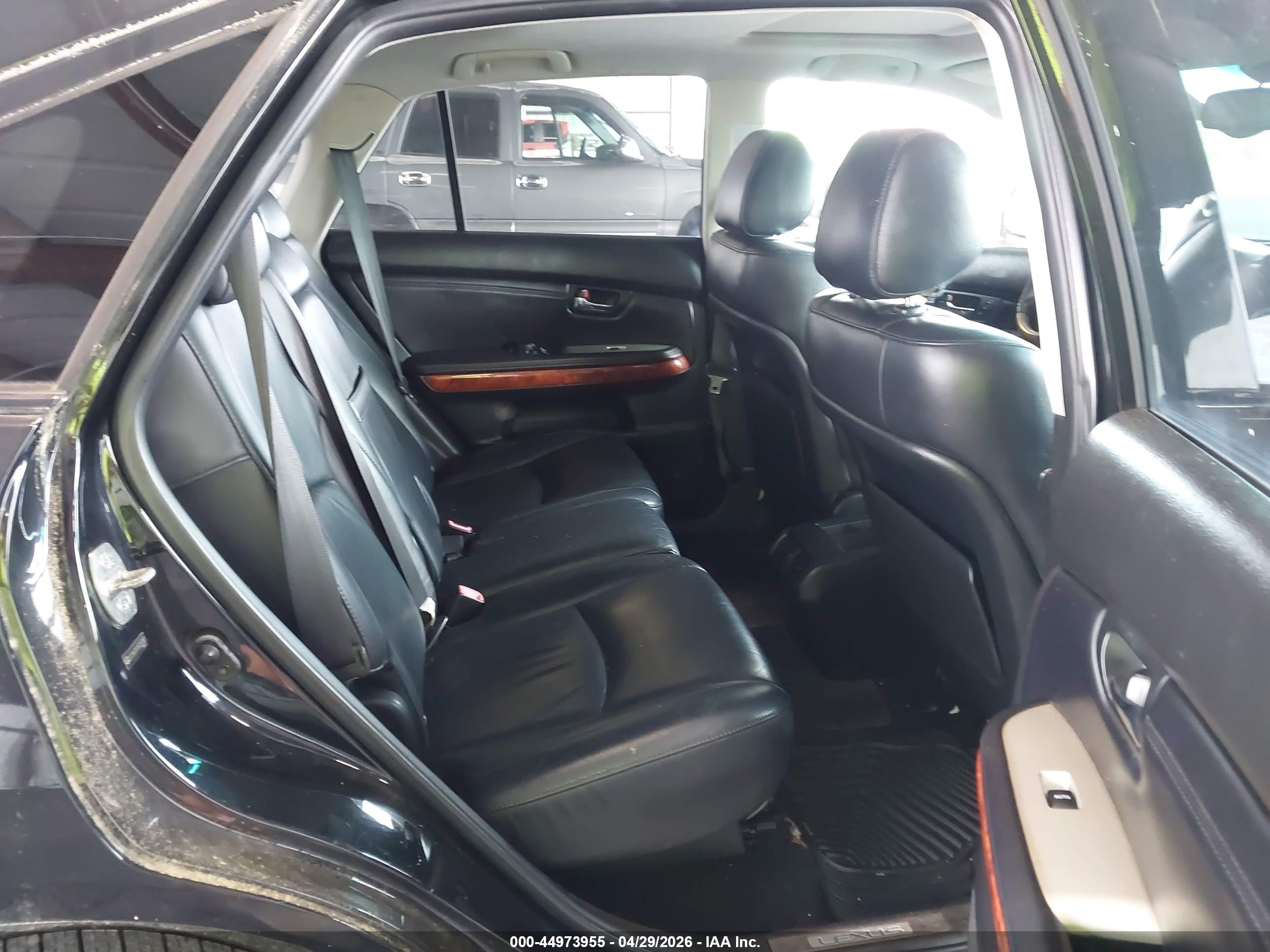 LEXUS RX image 8