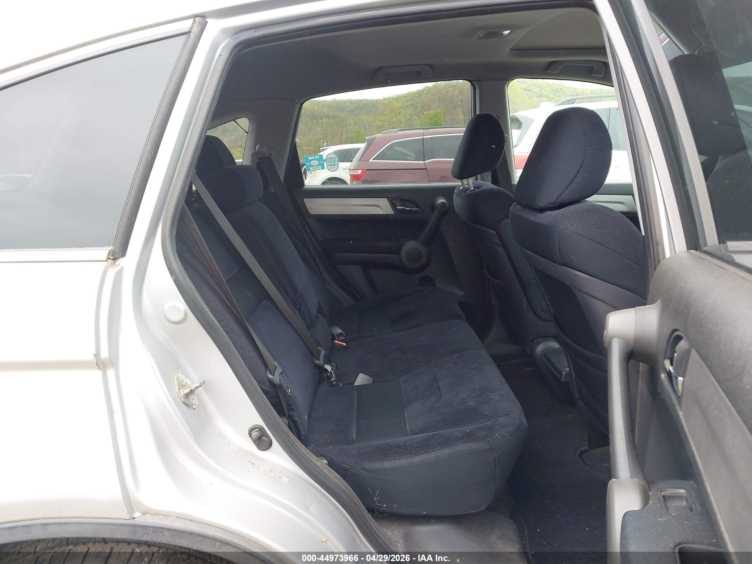 HONDA CR-V image 8