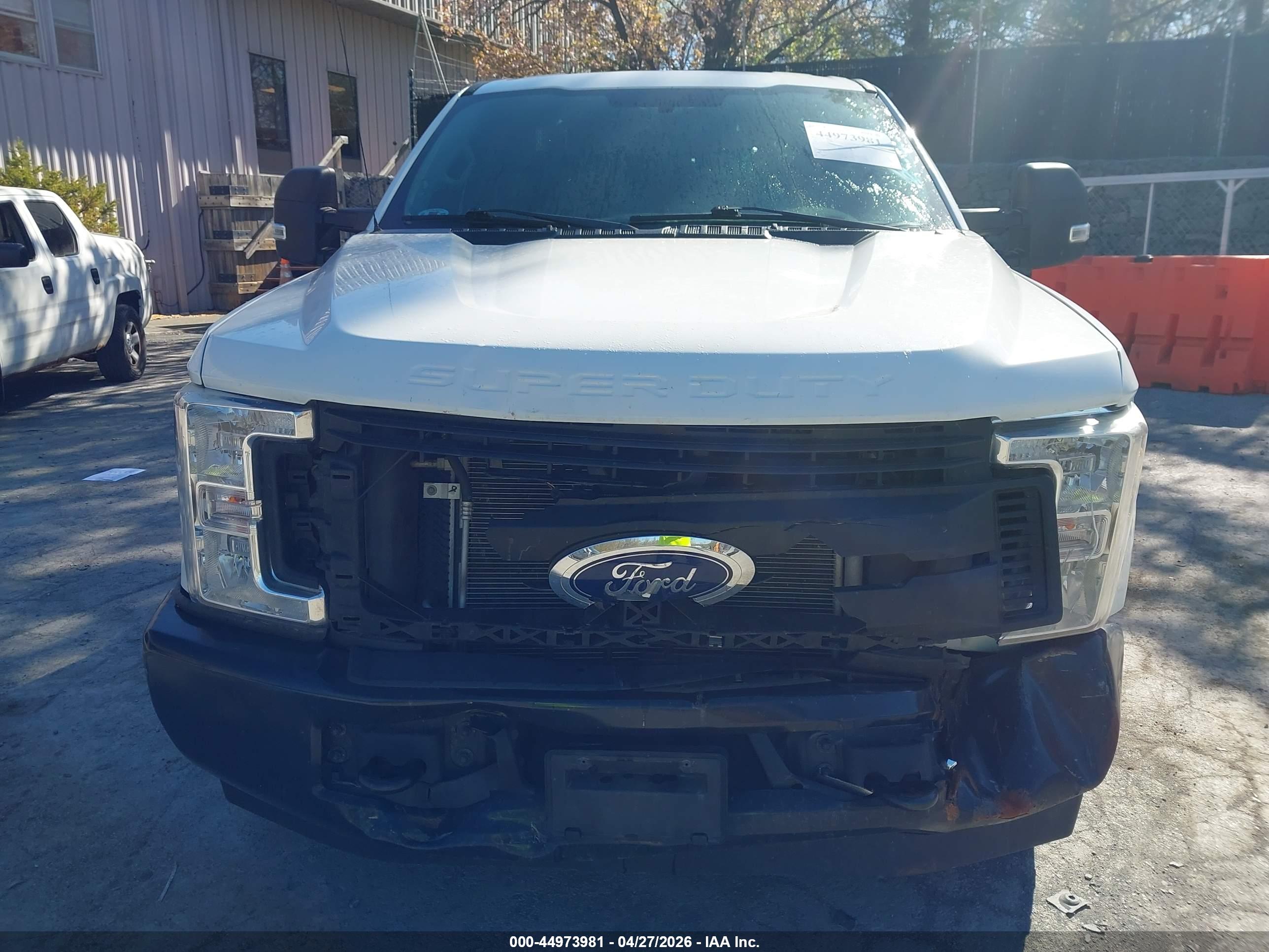 FORD F-350 image 6