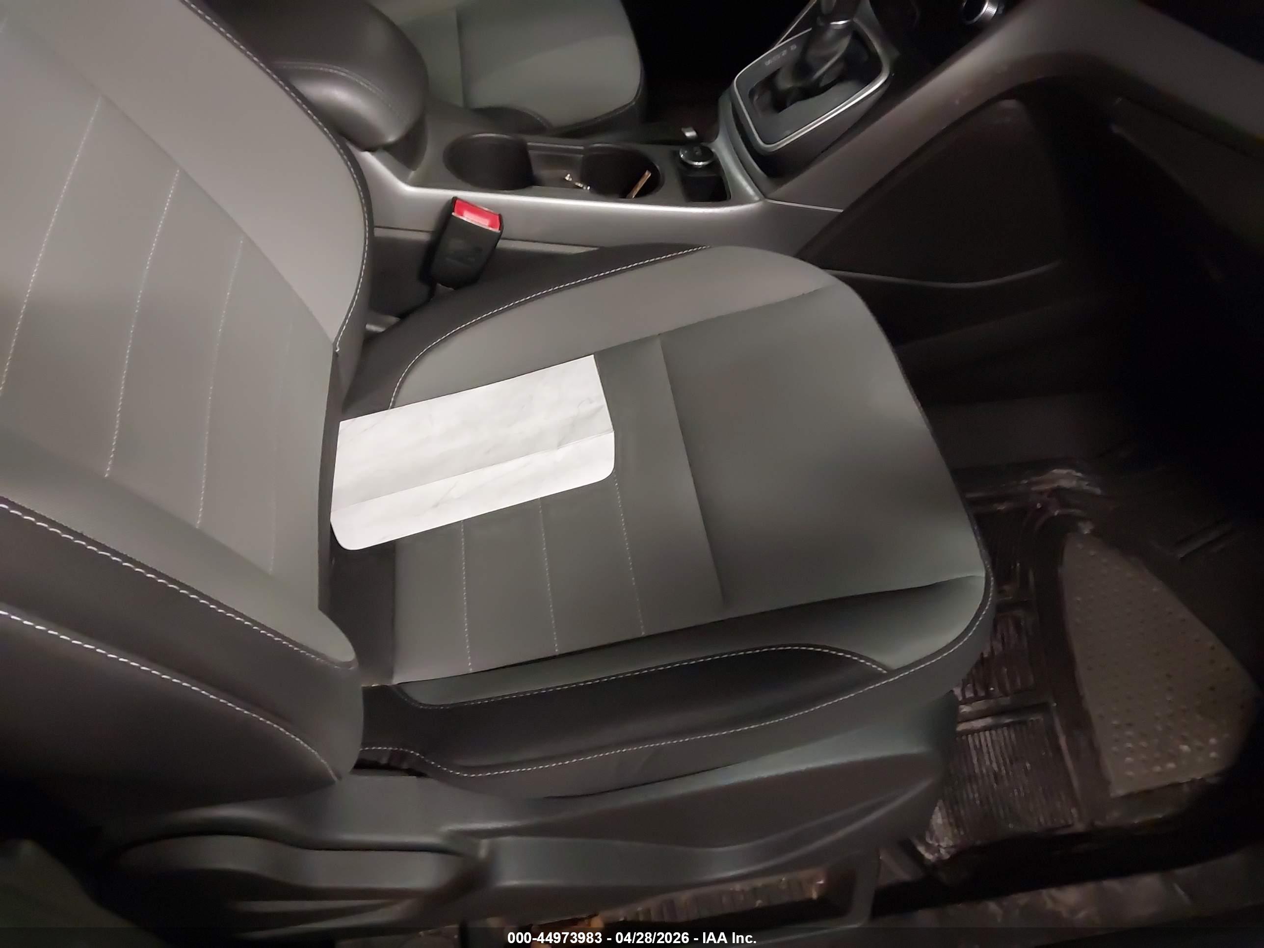 FORD ESCAPE image 5