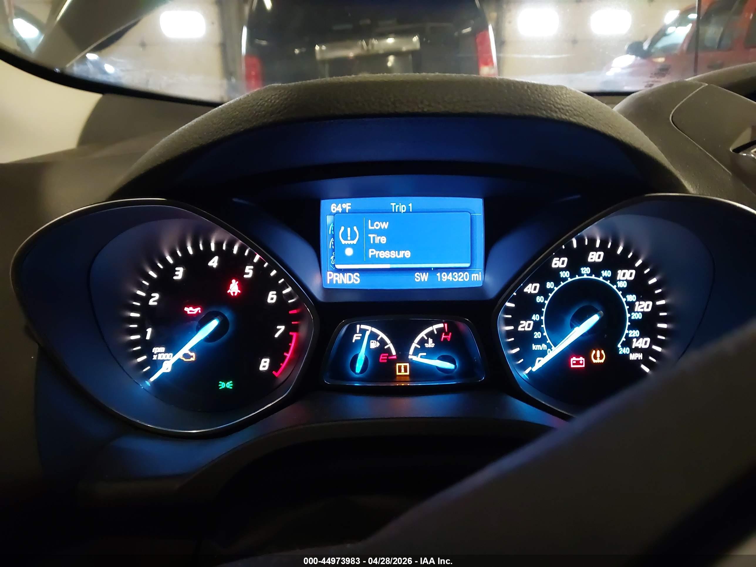 FORD ESCAPE image 7
