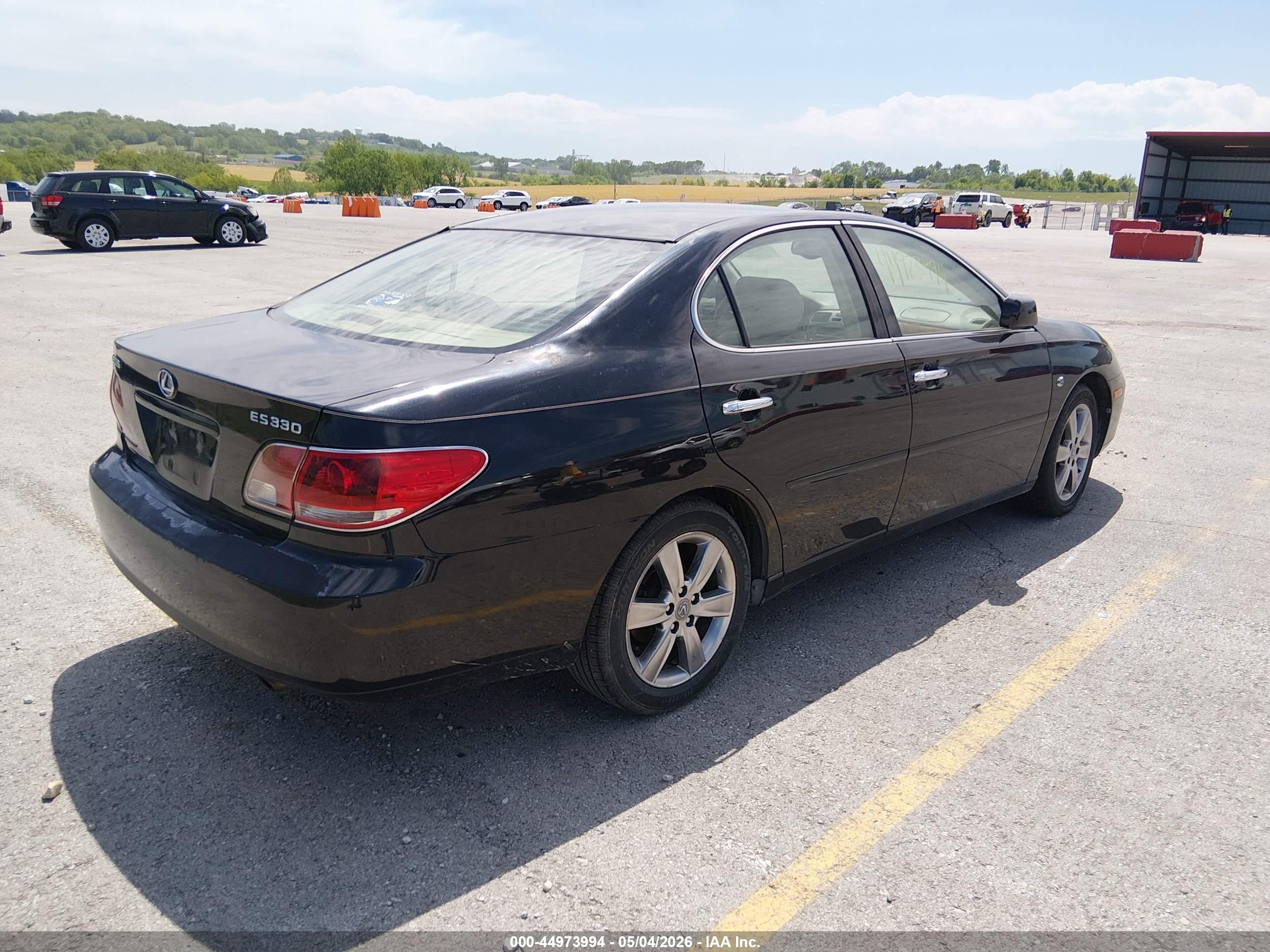 LEXUS ES image 4
