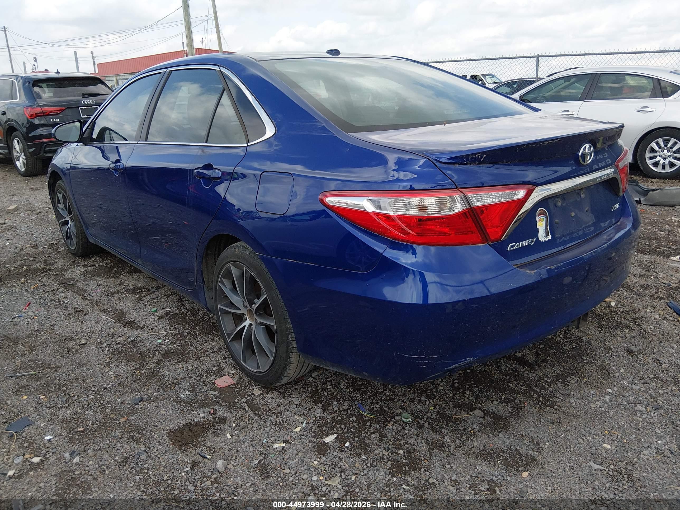 TOYOTA CAMRY image 3