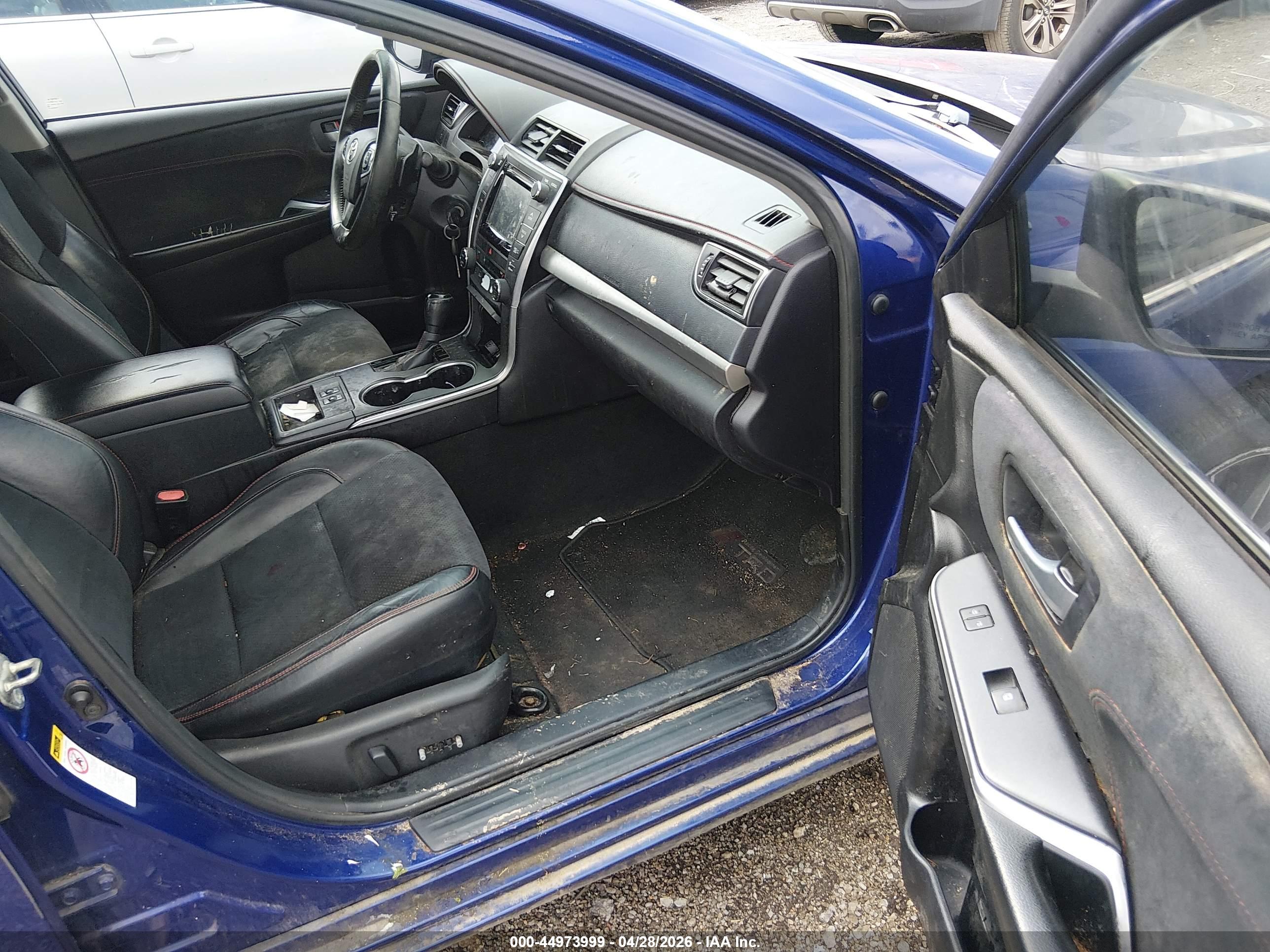 TOYOTA CAMRY image 5