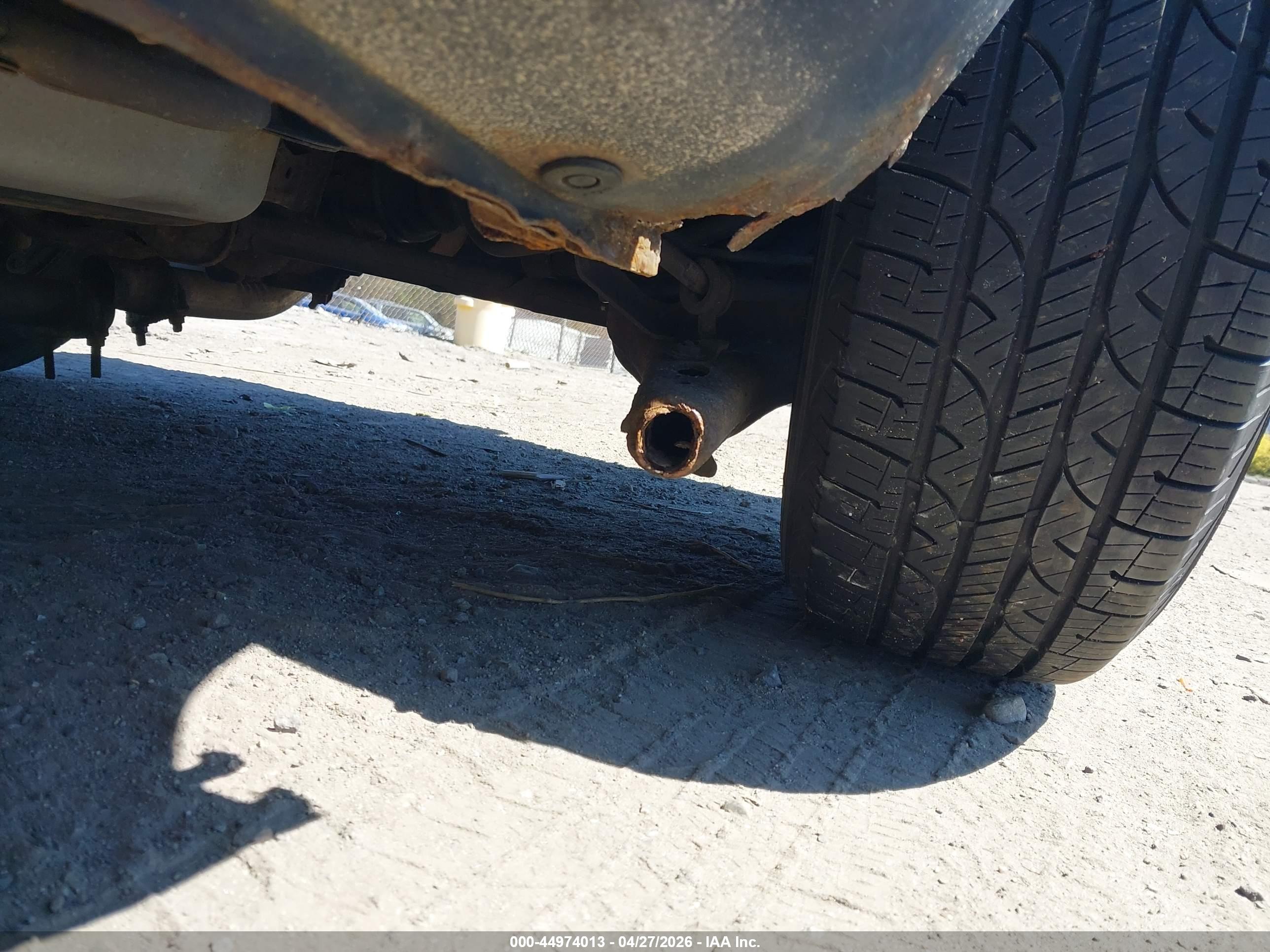 TOYOTA RAV4 image 6
