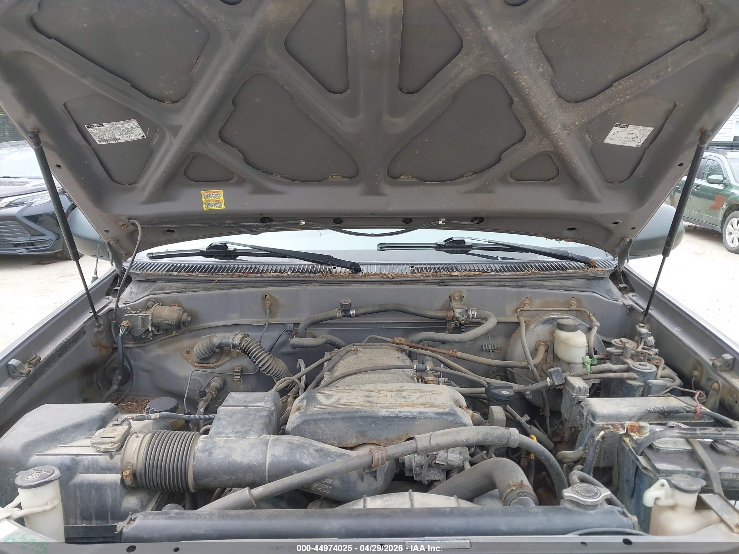 TOYOTA TUNDRA image 10