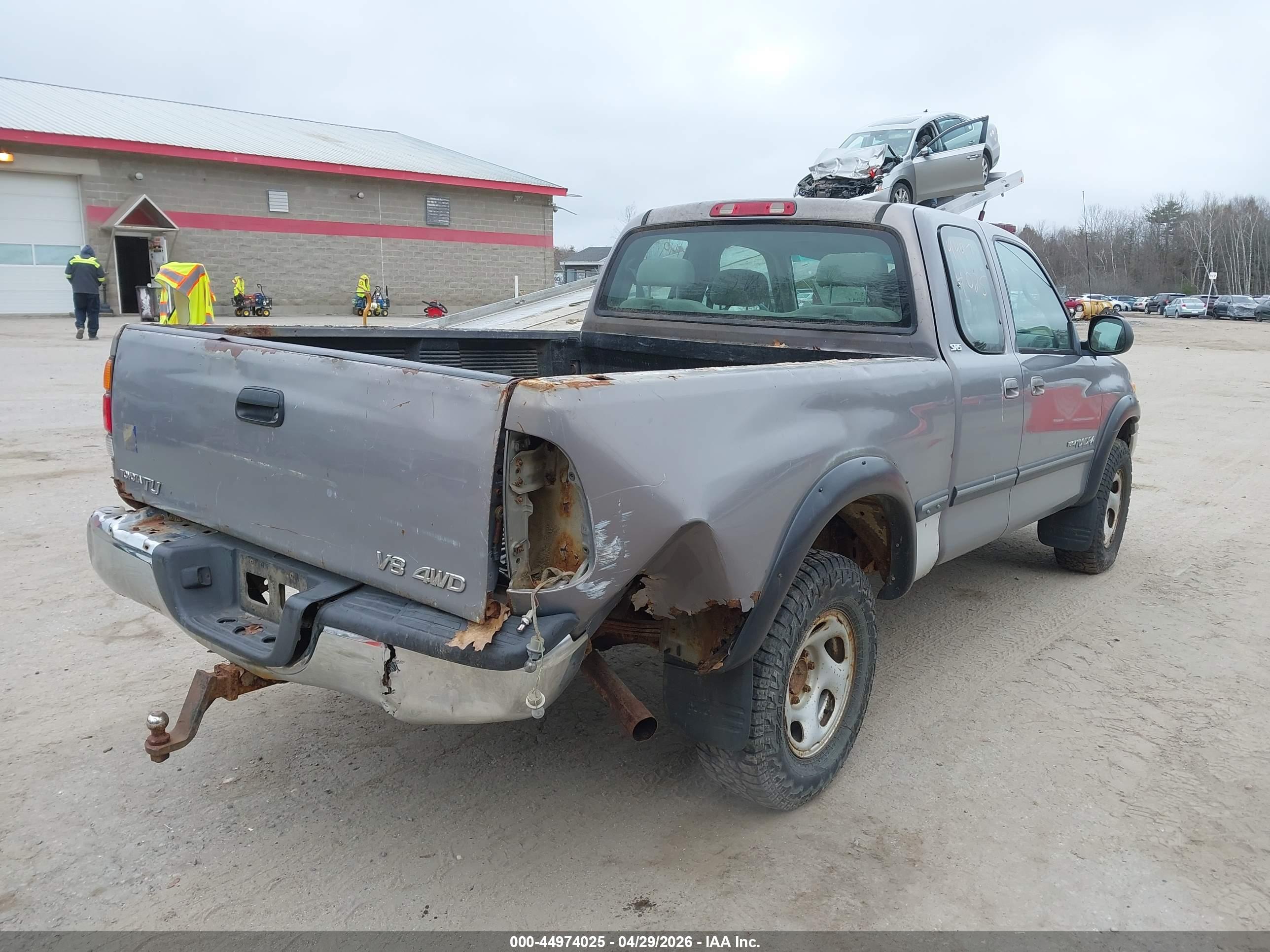 TOYOTA TUNDRA image 4