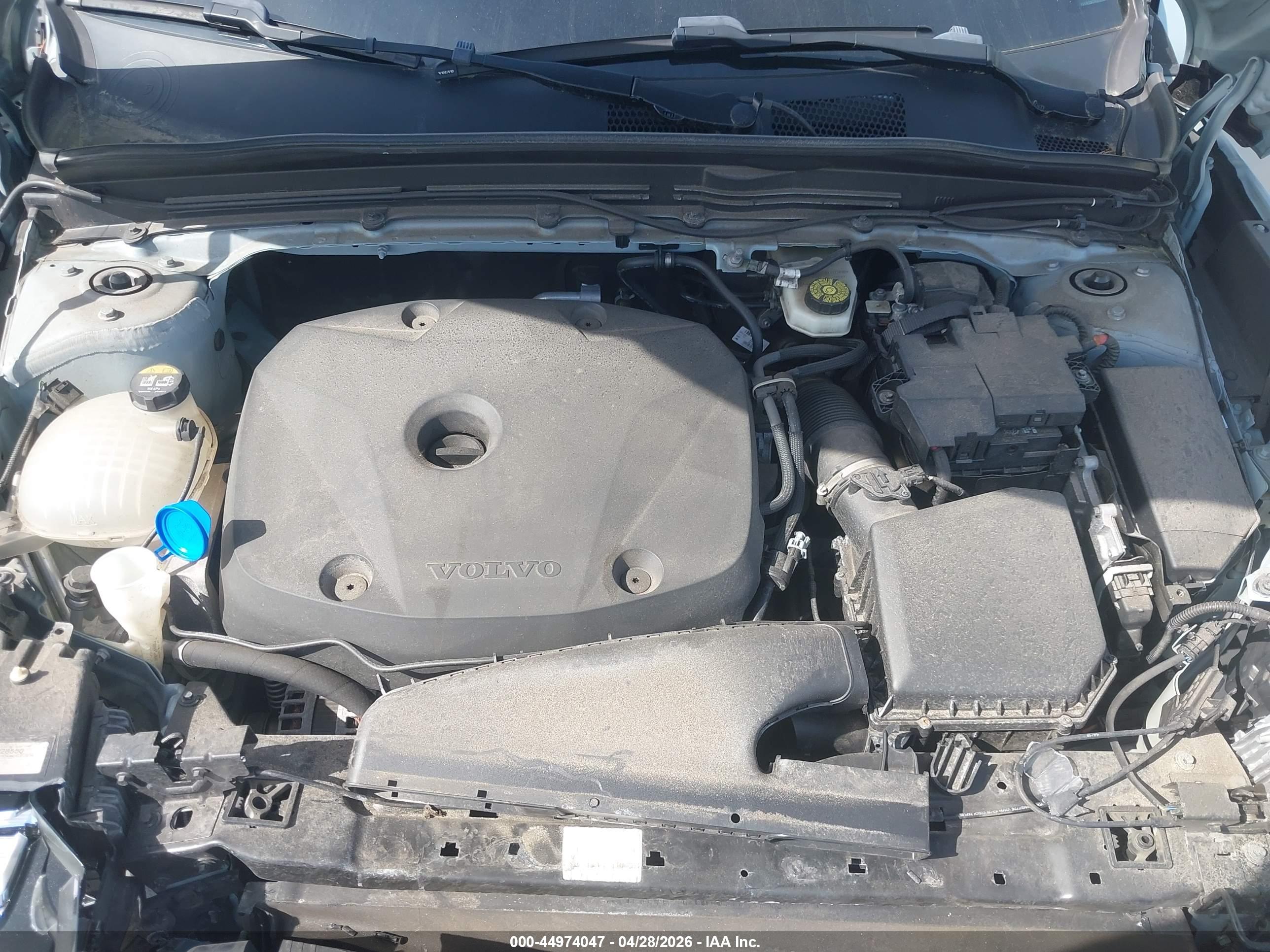 VOLVO XC40 image 10