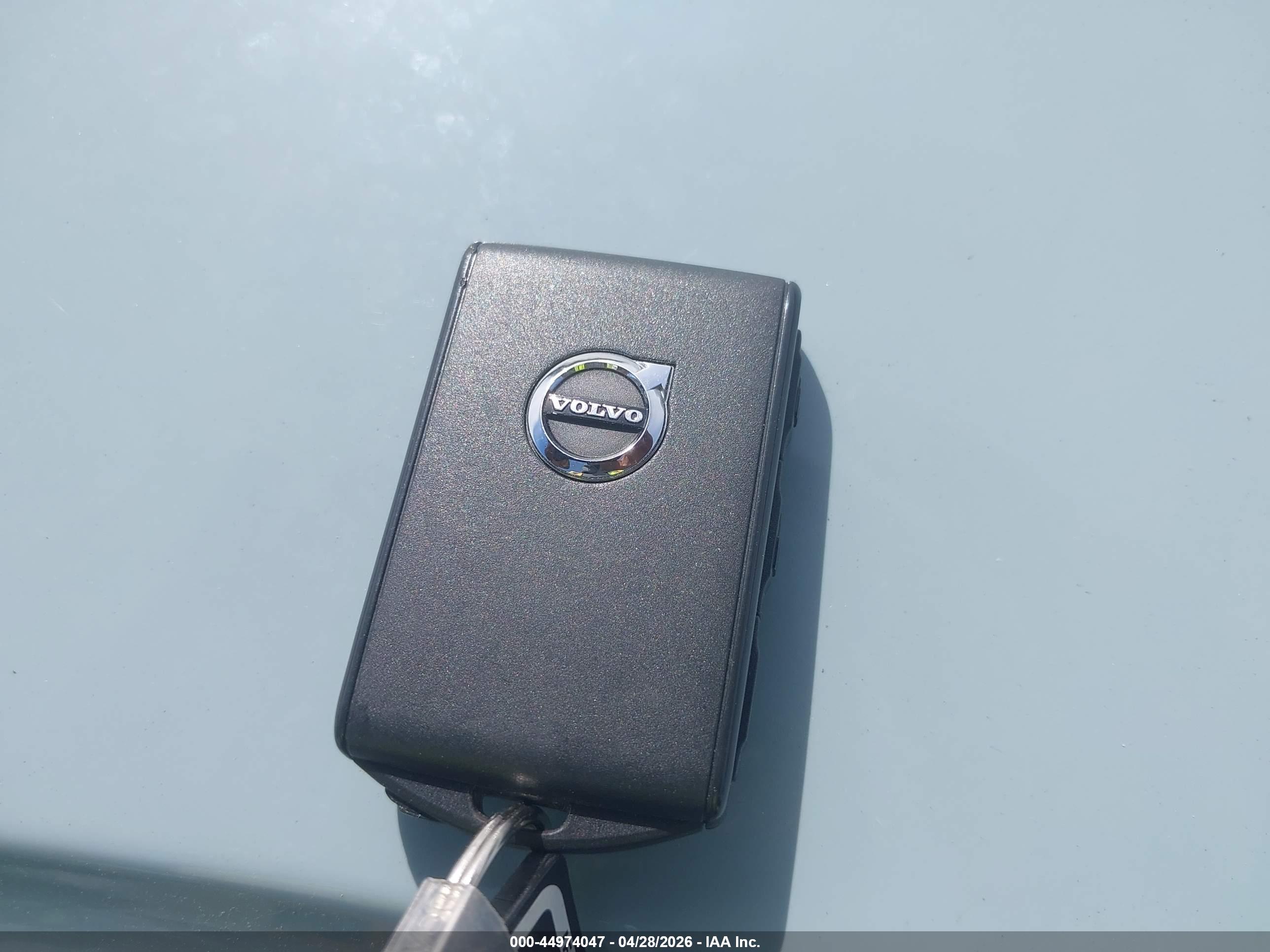 VOLVO XC40 image 11