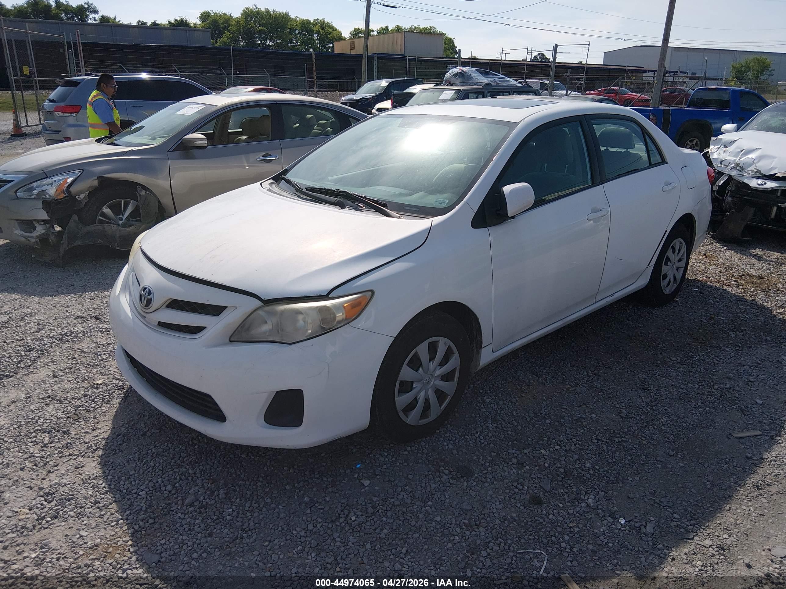 TOYOTA COROLLA image 2