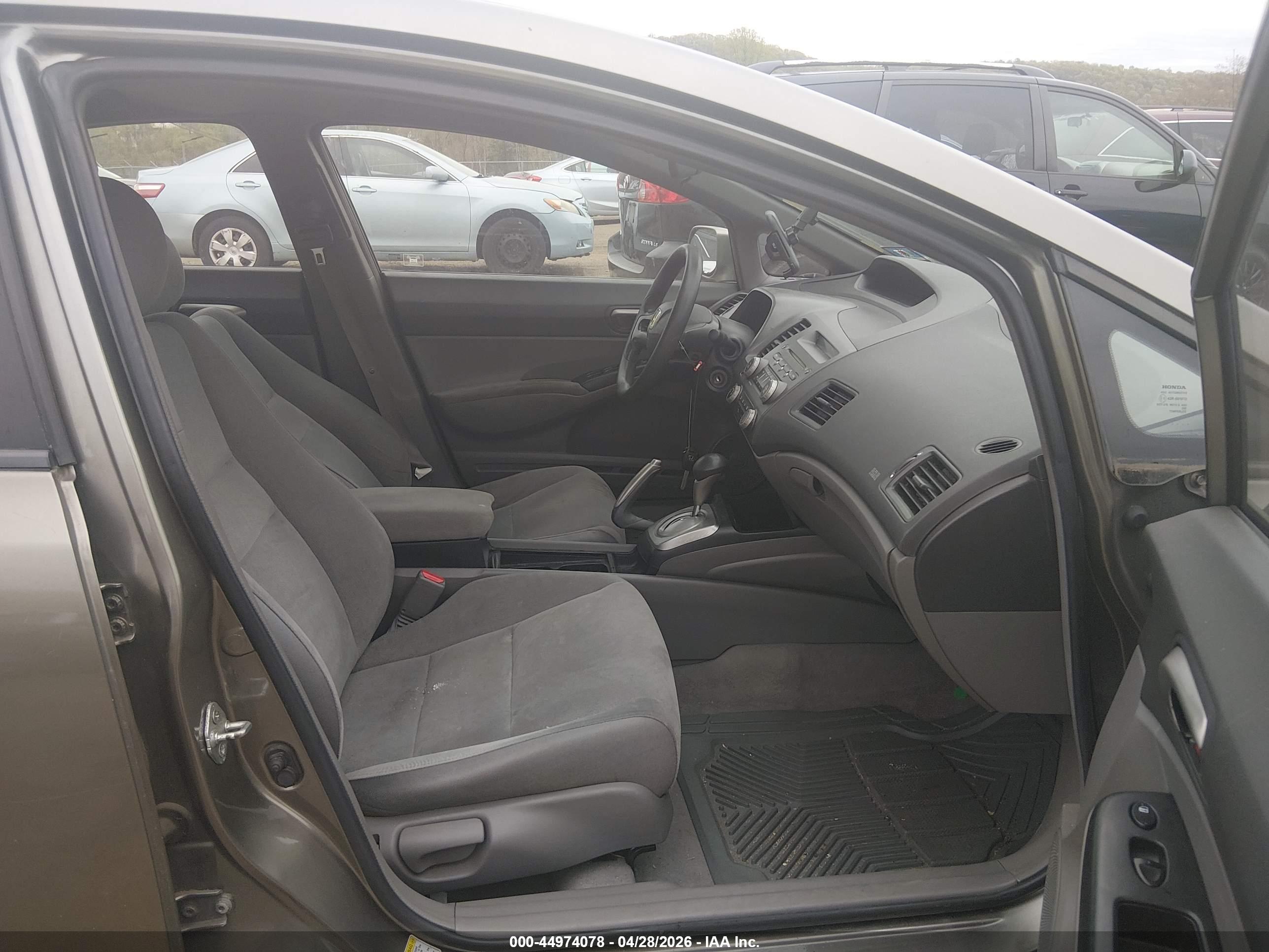 HONDA CIVIC image 5