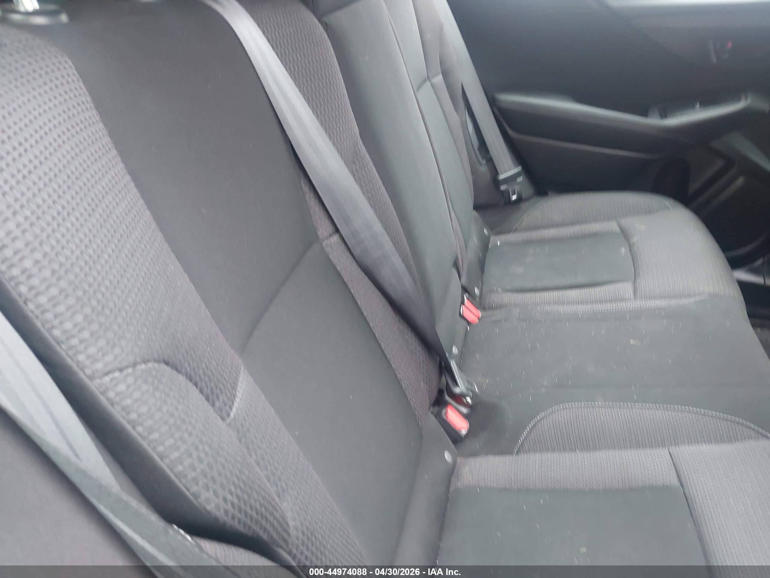 SUBARU OUTBACK image 8