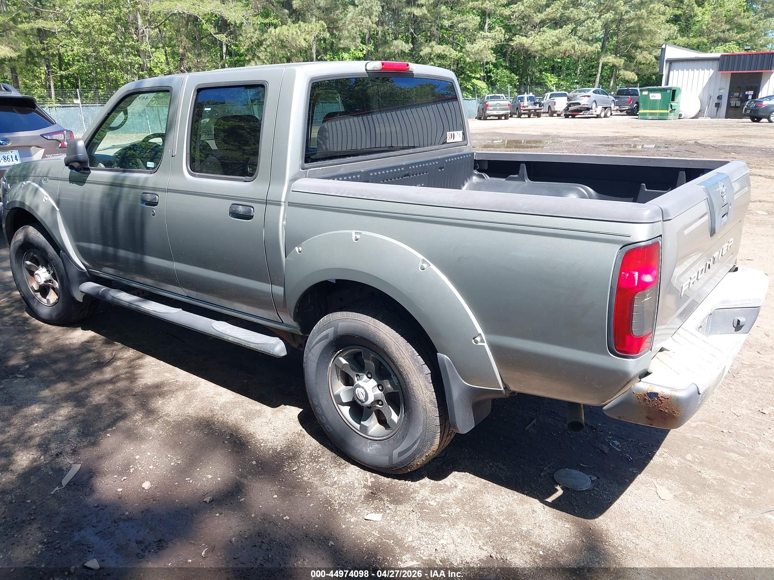 NISSAN FRONTIER image 3