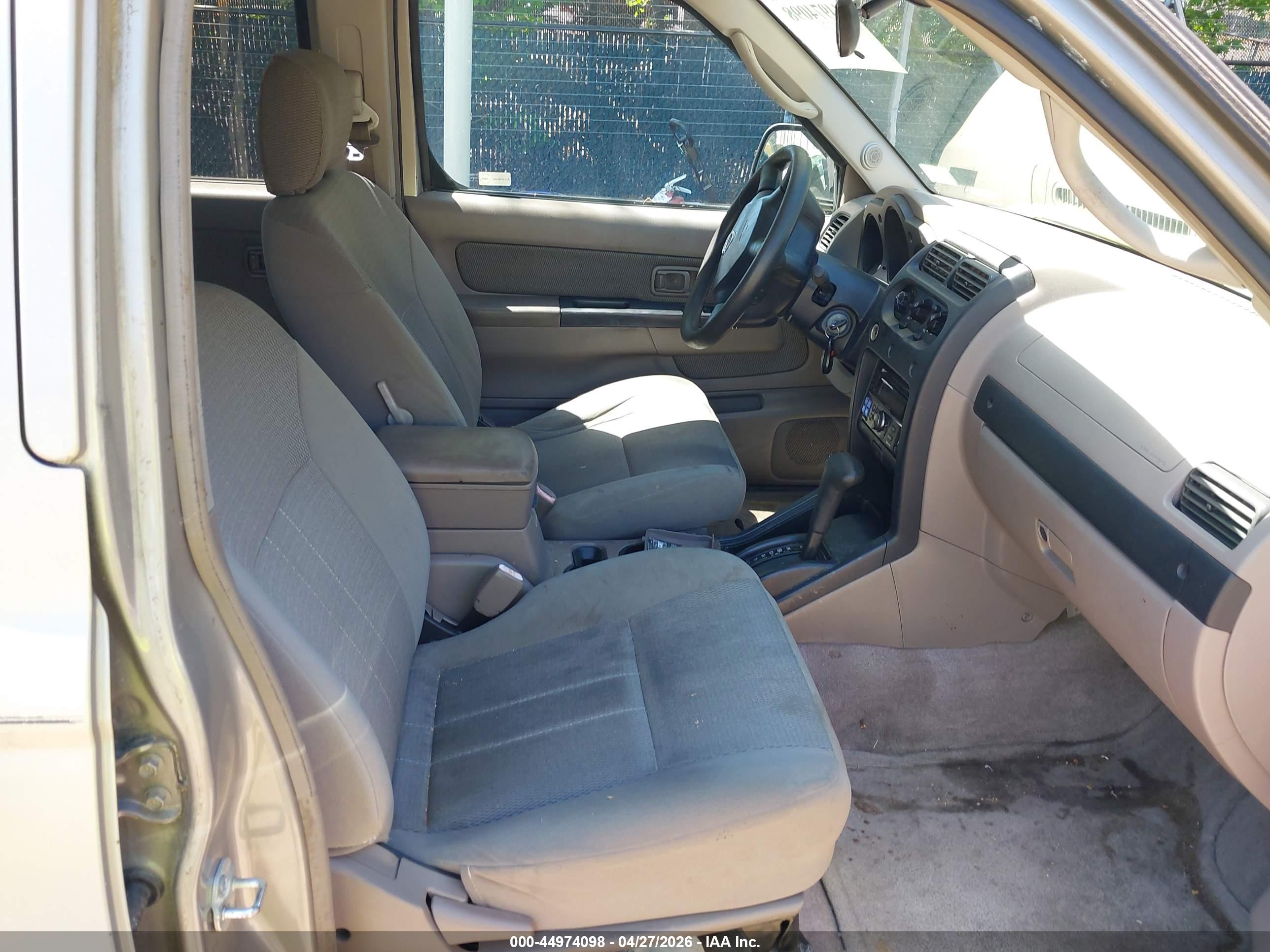 NISSAN FRONTIER image 5