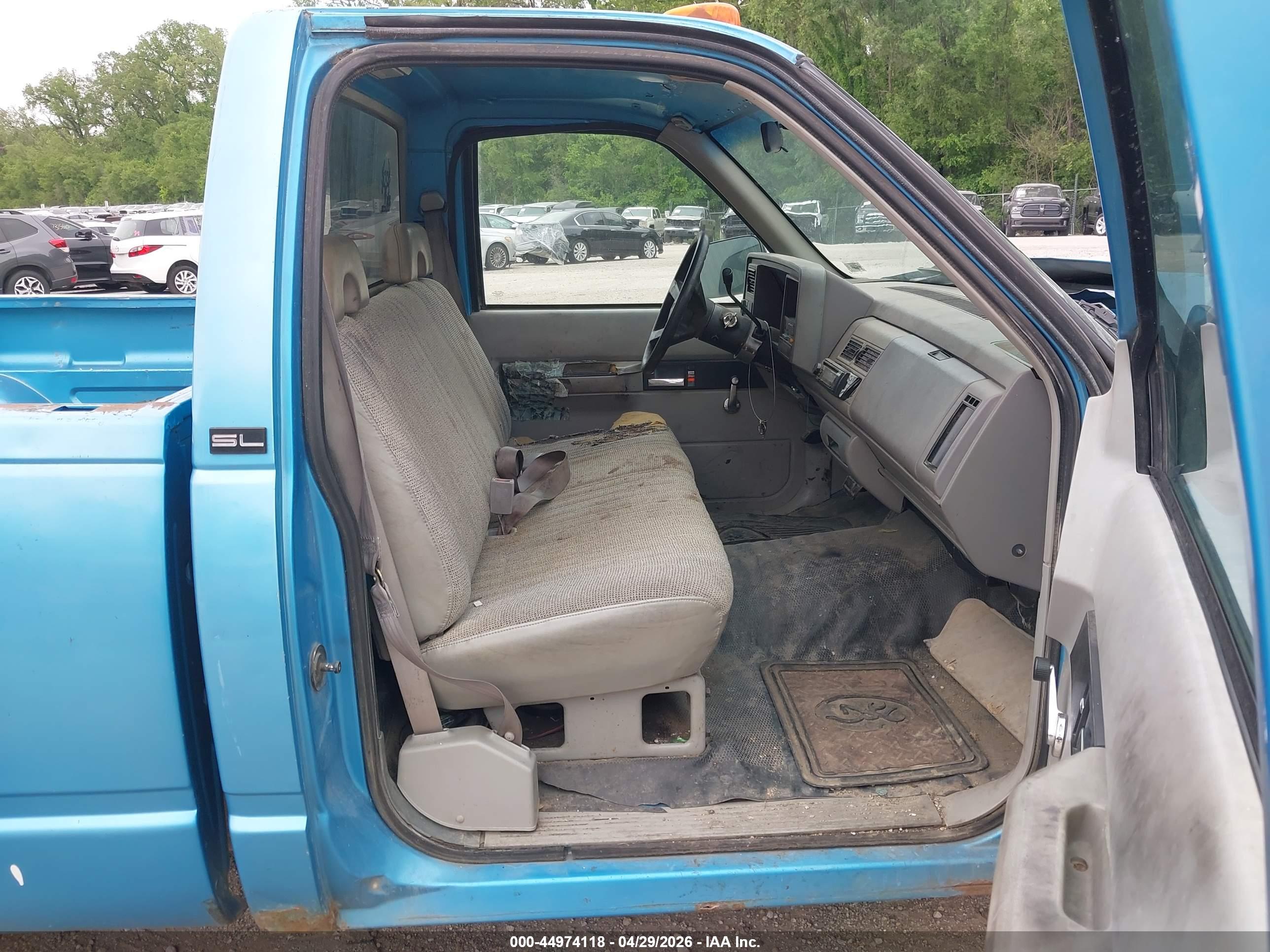 GMC SIERRA image 5