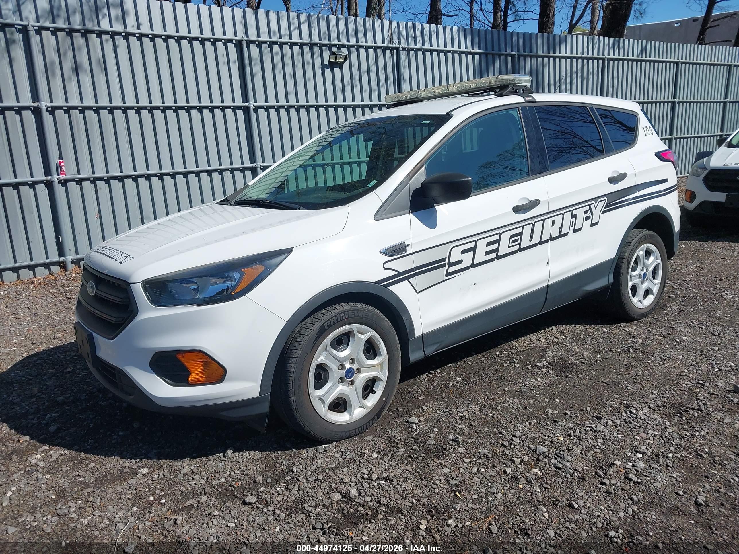 FORD ESCAPE image 2