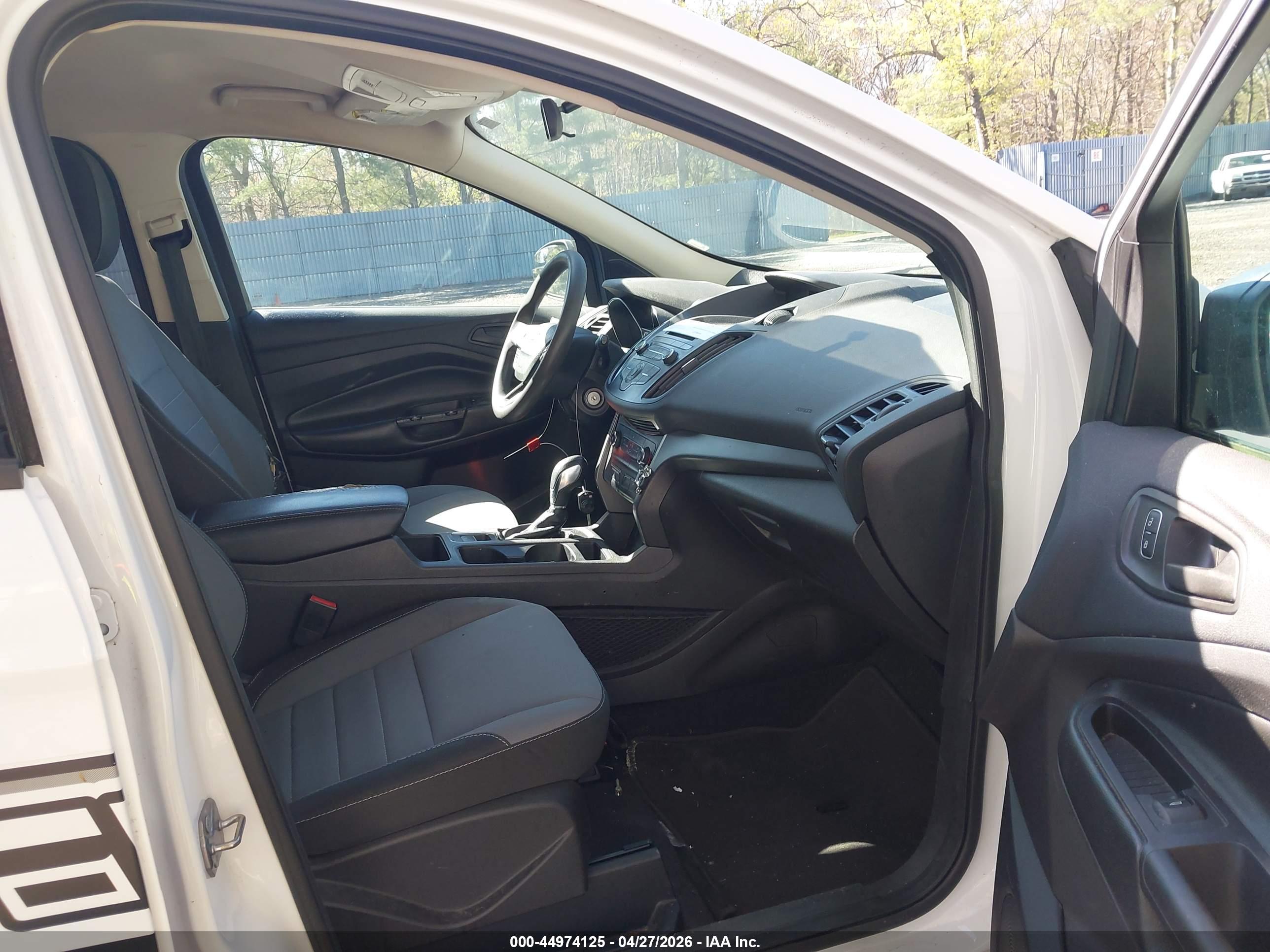 FORD ESCAPE image 5