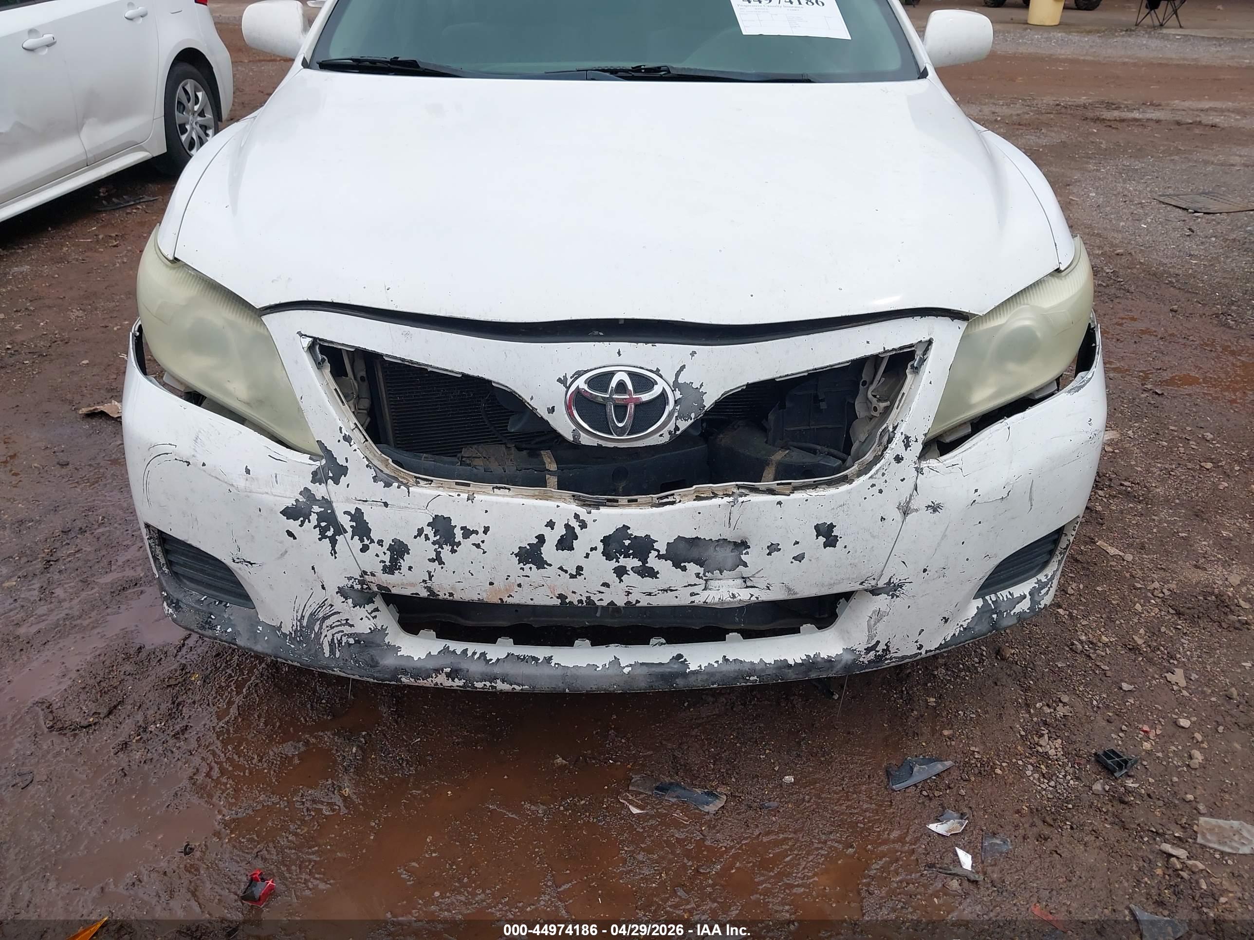 TOYOTA CAMRY image 6