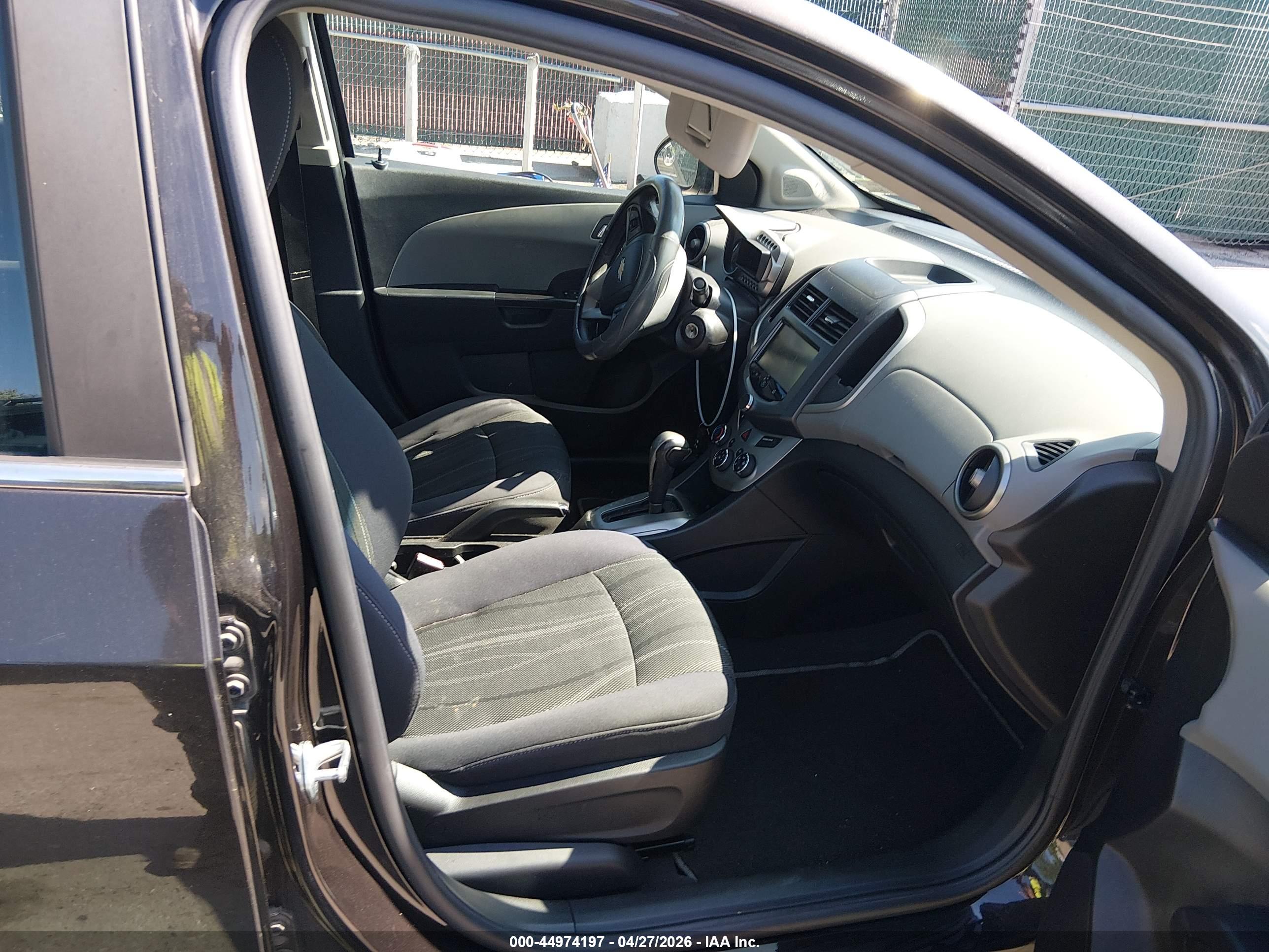 CHEVROLET SONIC image 5