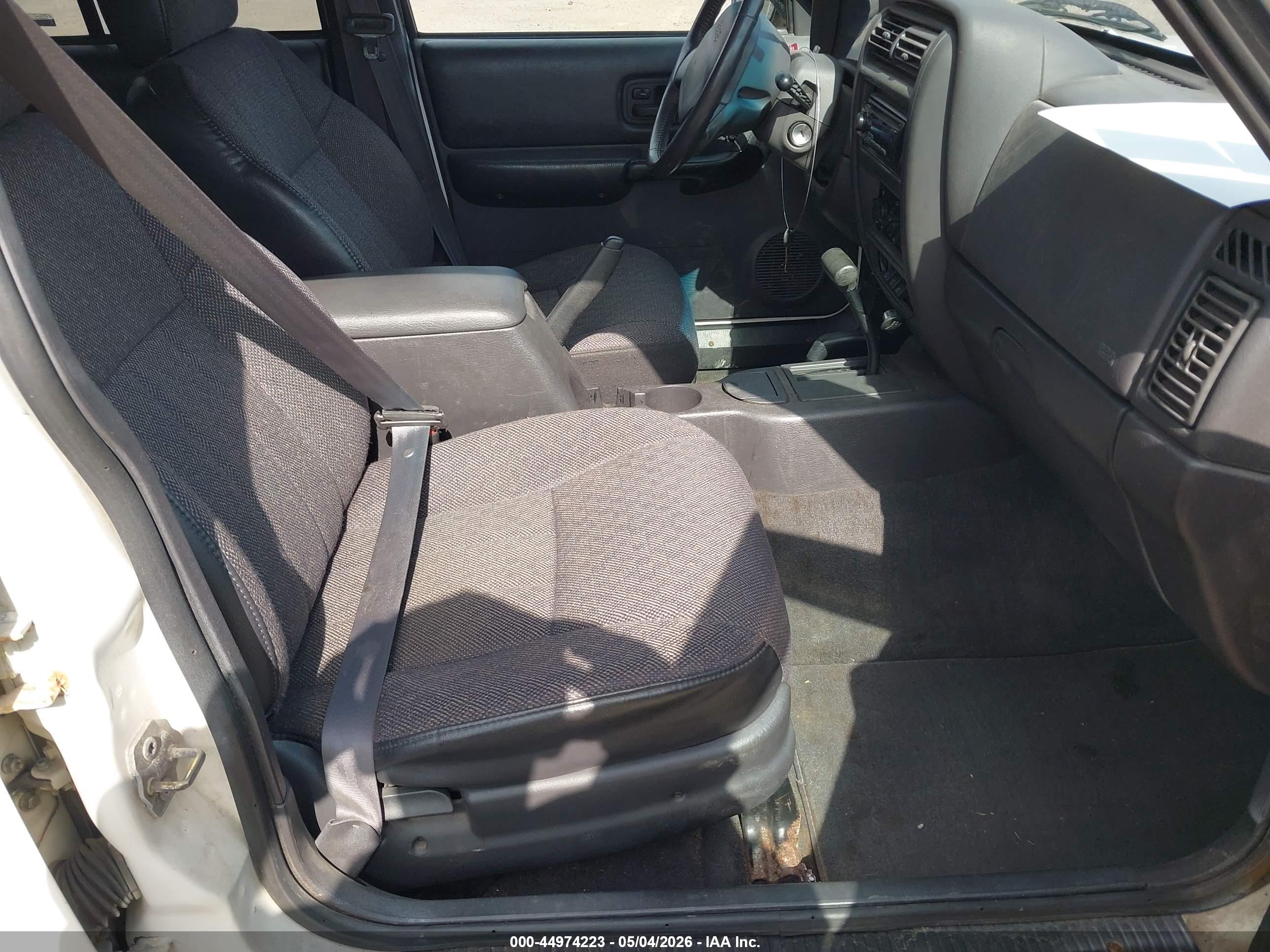 JEEP CHEROKEE image 5