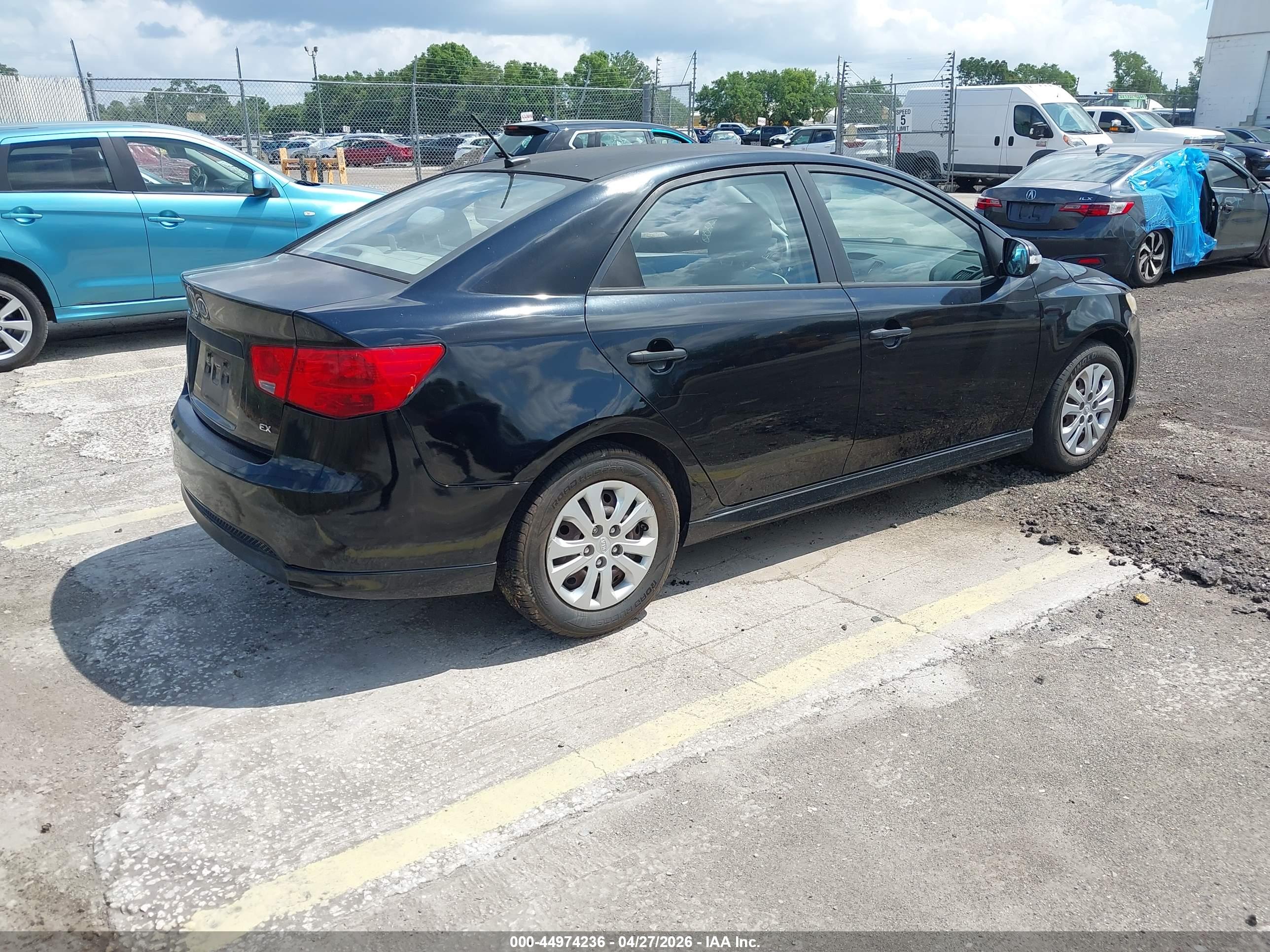 KIA FORTE image 4