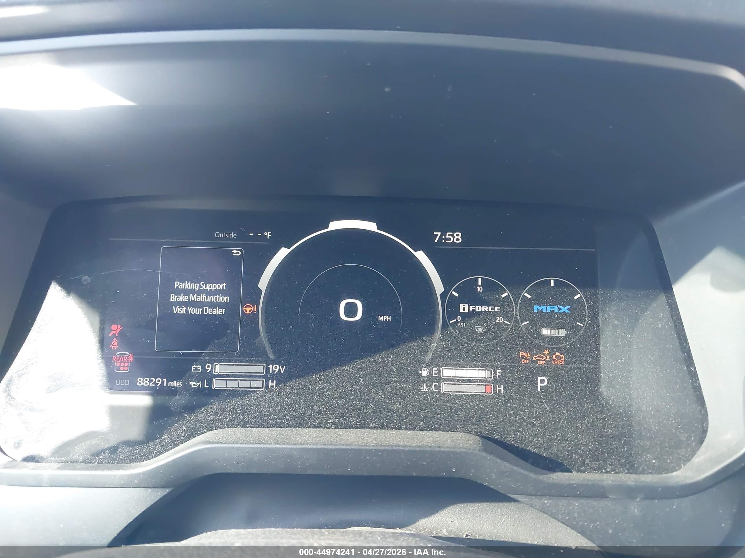 TOYOTA SEQUOIA image 7