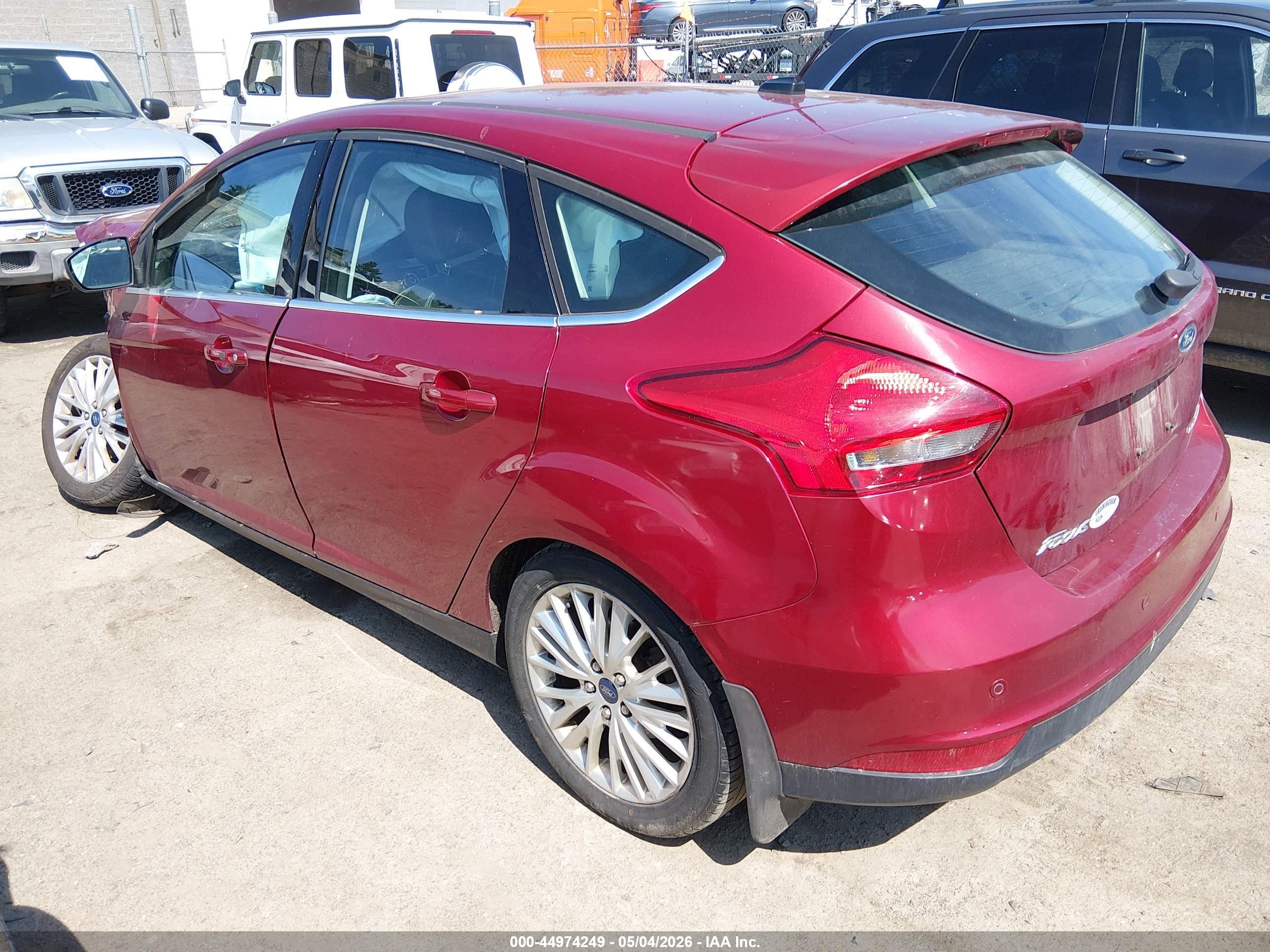 FORD FOCUS image 3