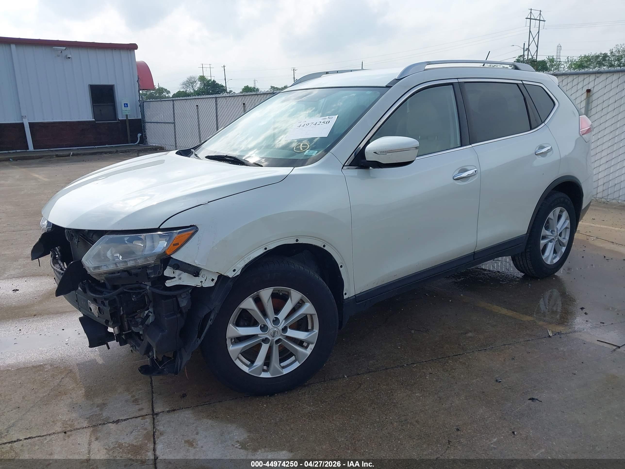 NISSAN ROGUE image 2