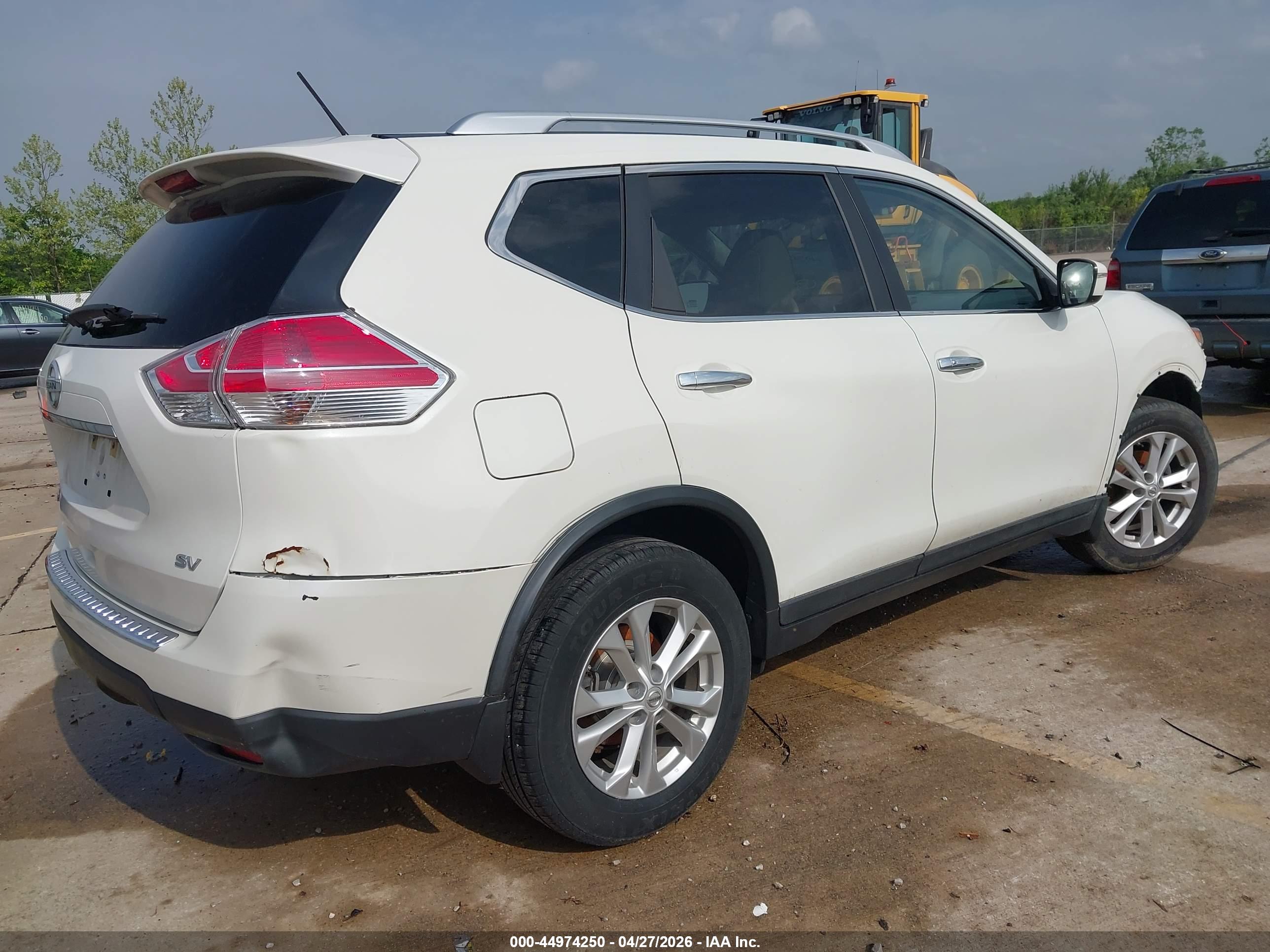NISSAN ROGUE image 4