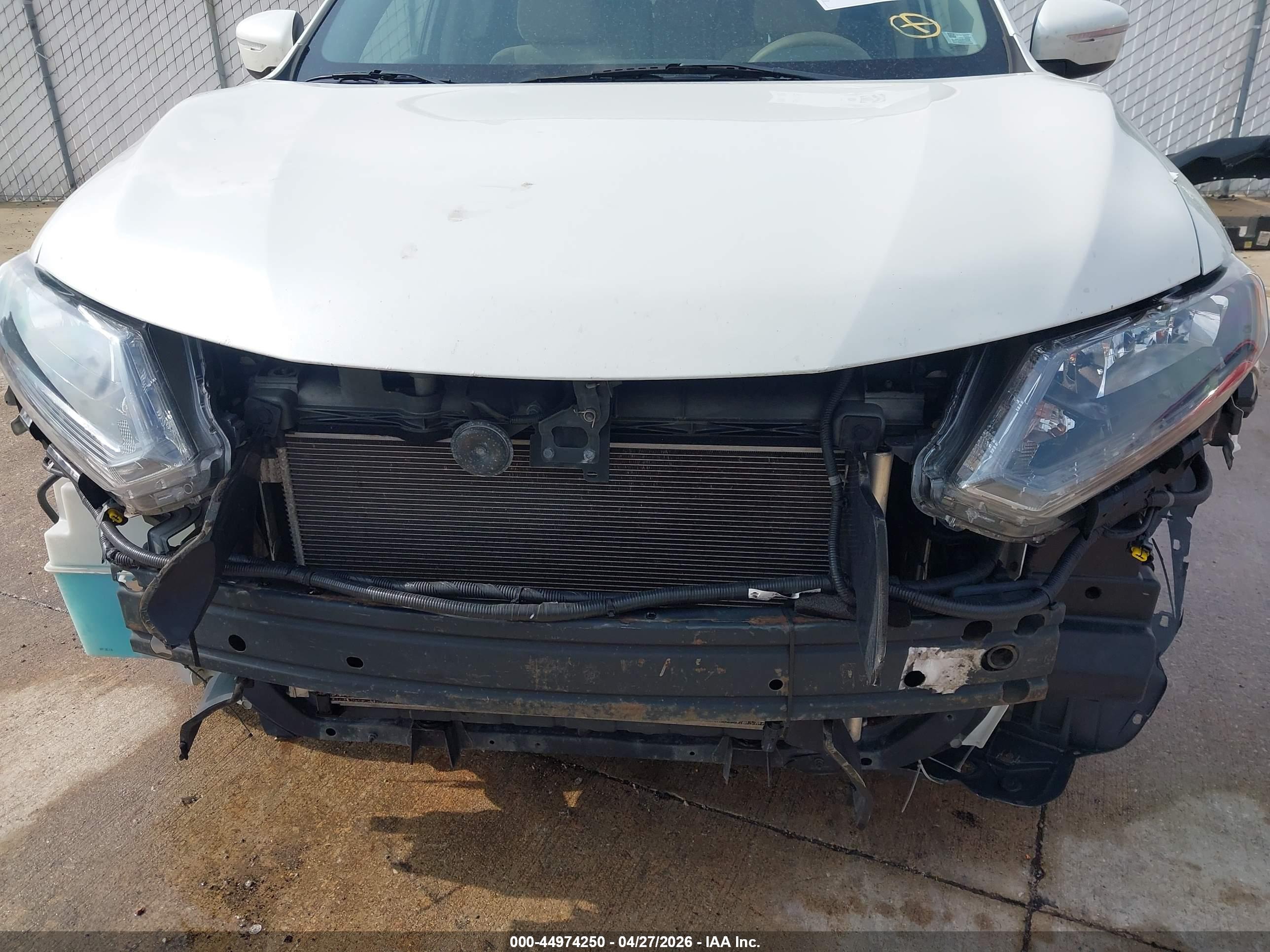 NISSAN ROGUE image 6