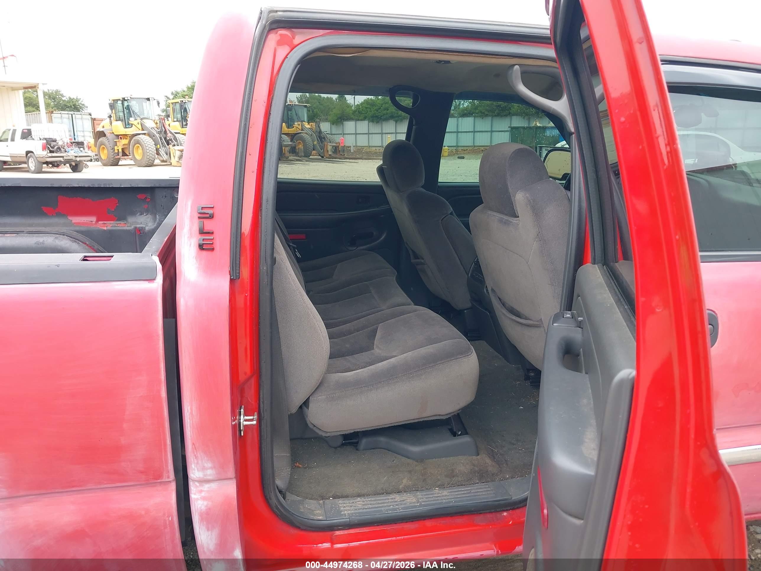 GMC SIERRA image 8