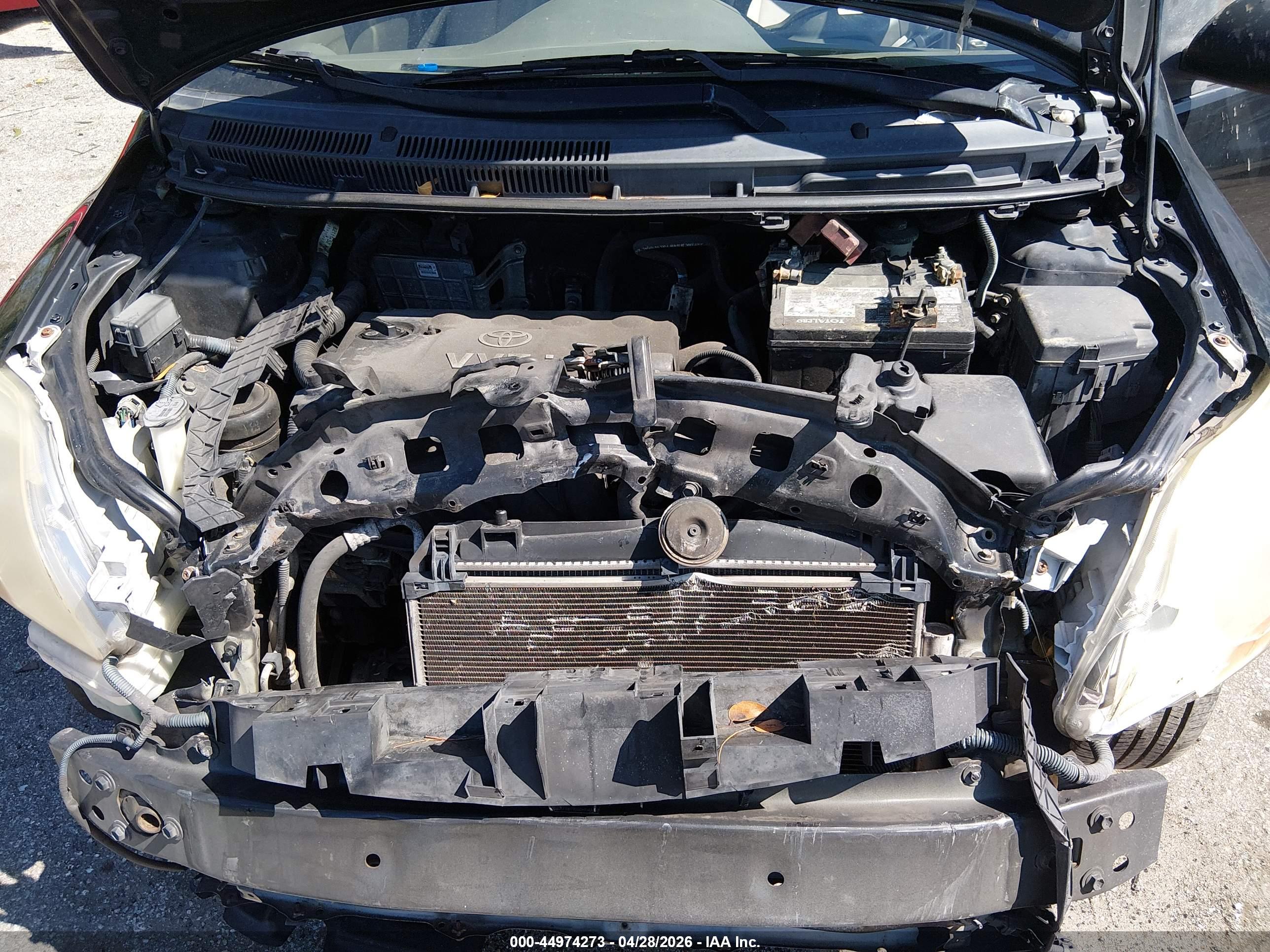 TOYOTA YARIS image 10