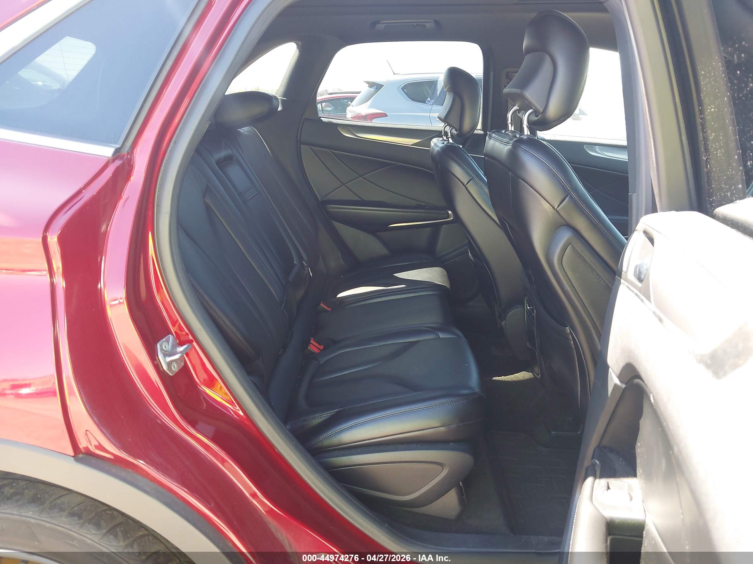 LINCOLN MKC image 8