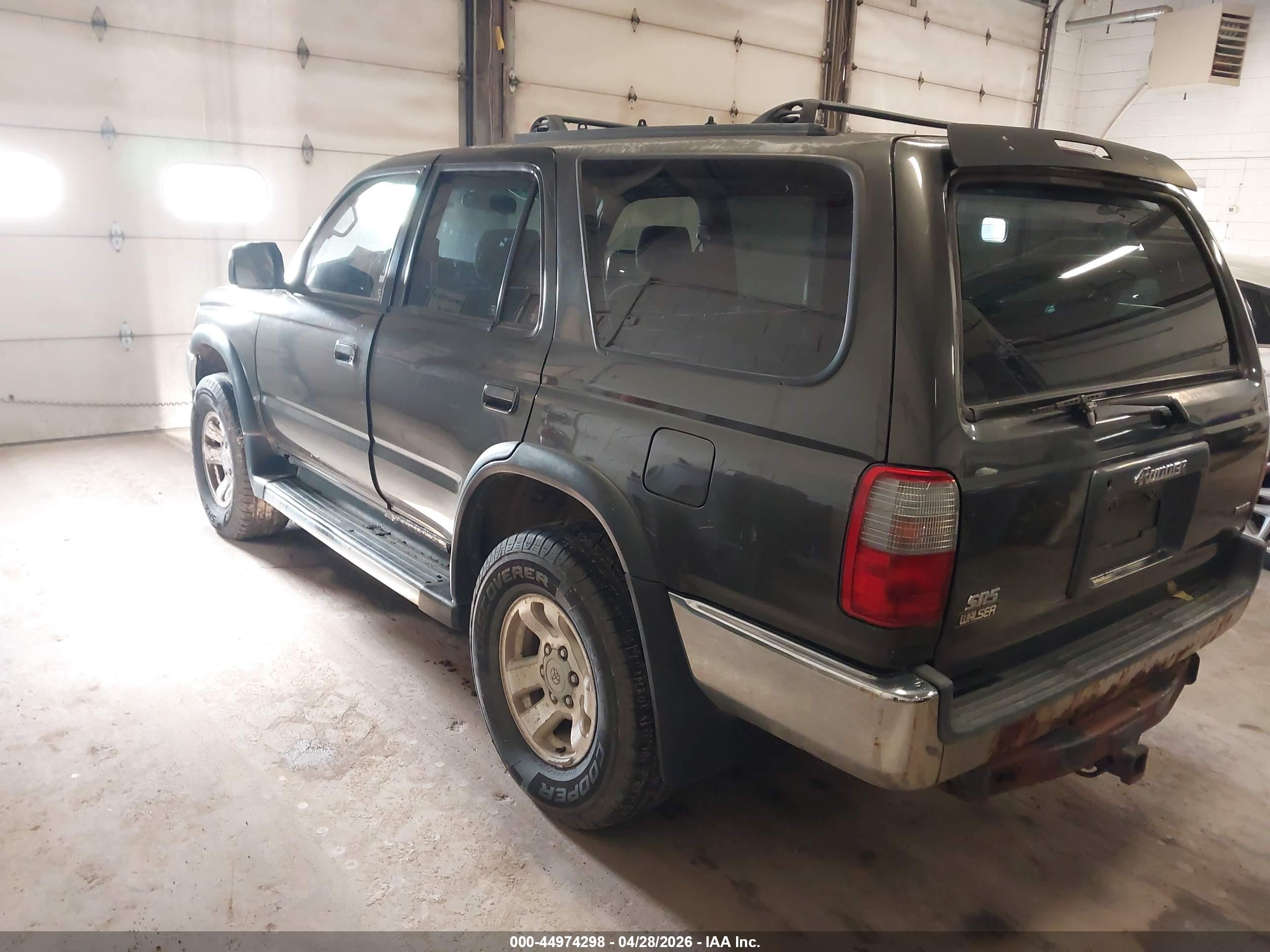 TOYOTA 4RUNNER image 3