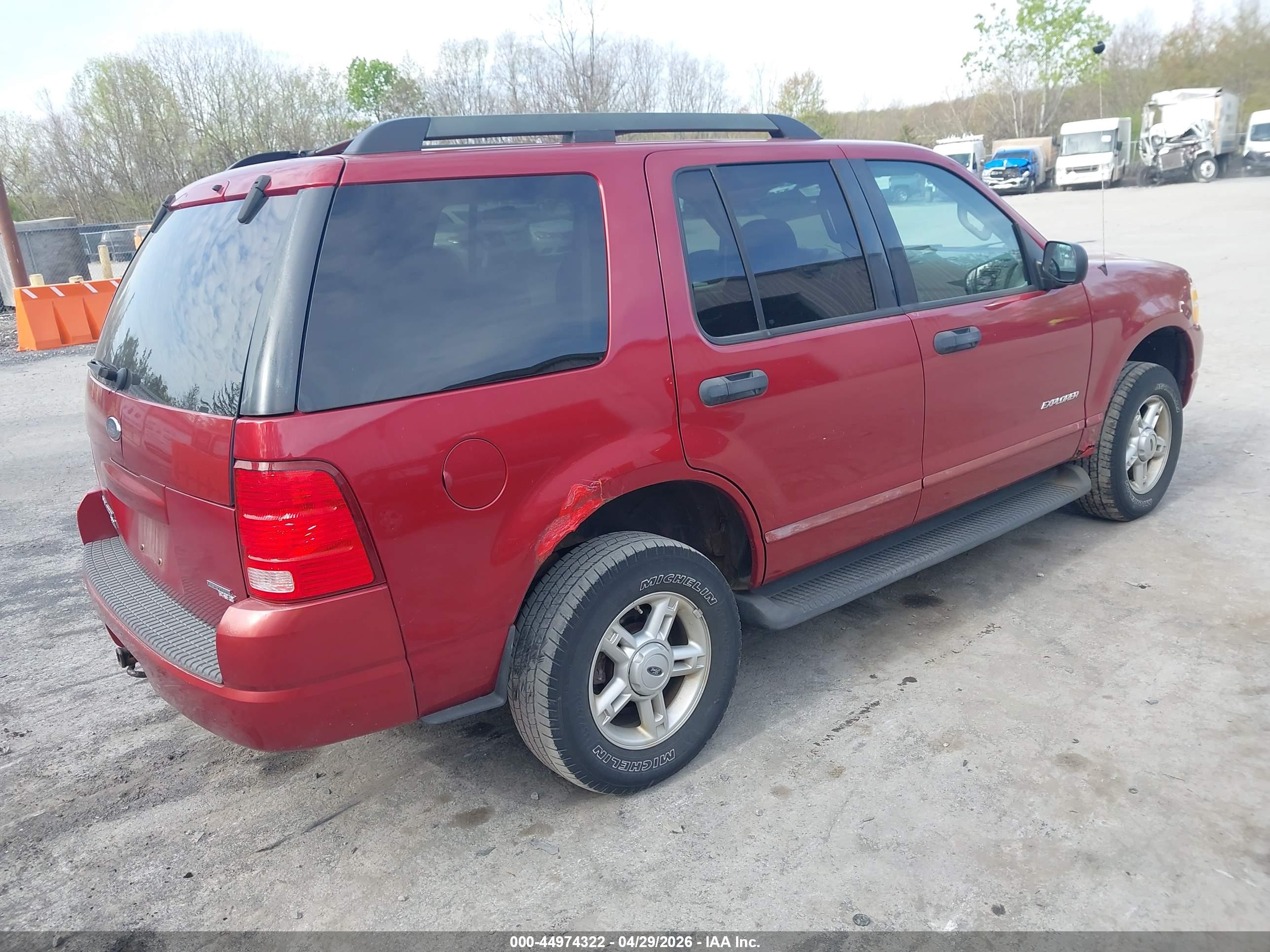 FORD EXPLORER image 4
